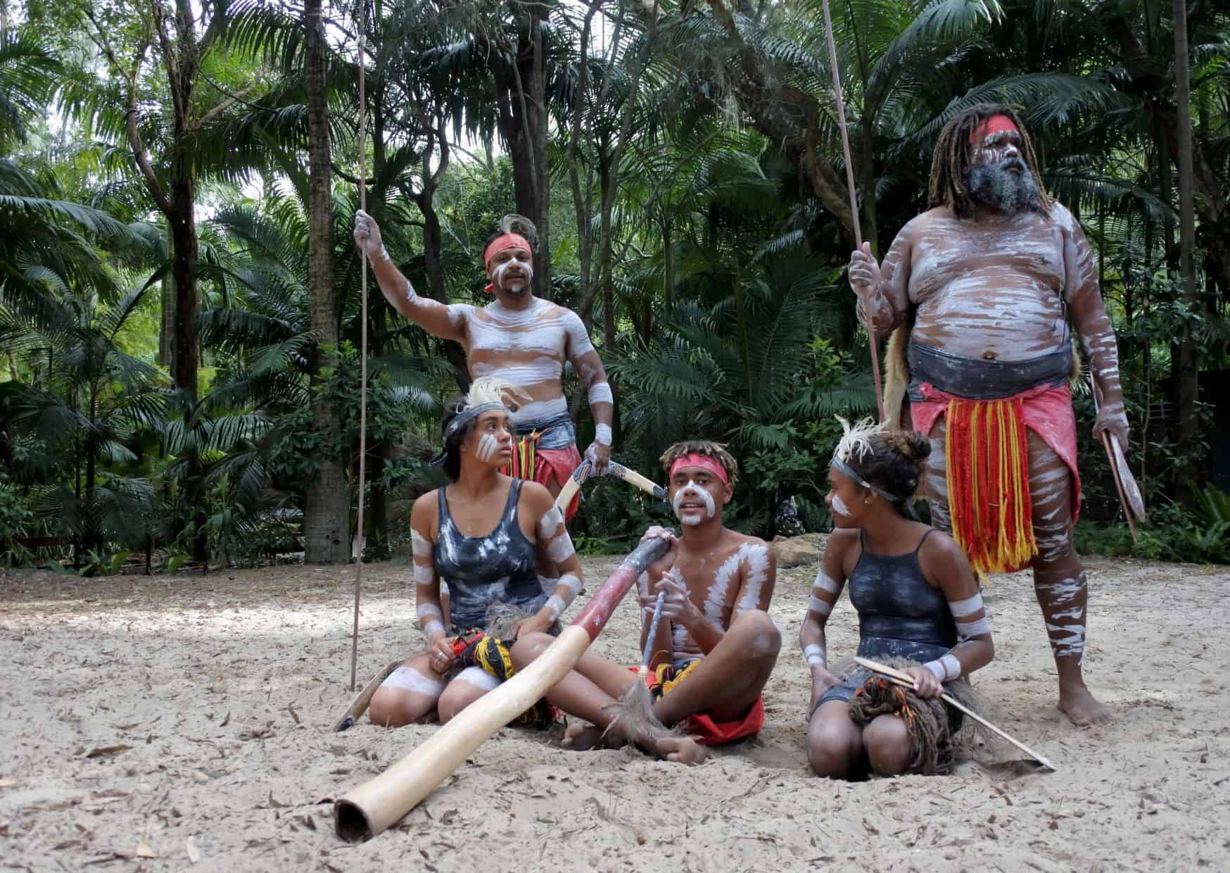 What Tourists Get Wrong in Australia: 20 Unspoken Local Rules 9 Indigenous