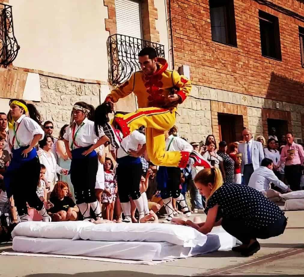 Baby jump by El colacho
