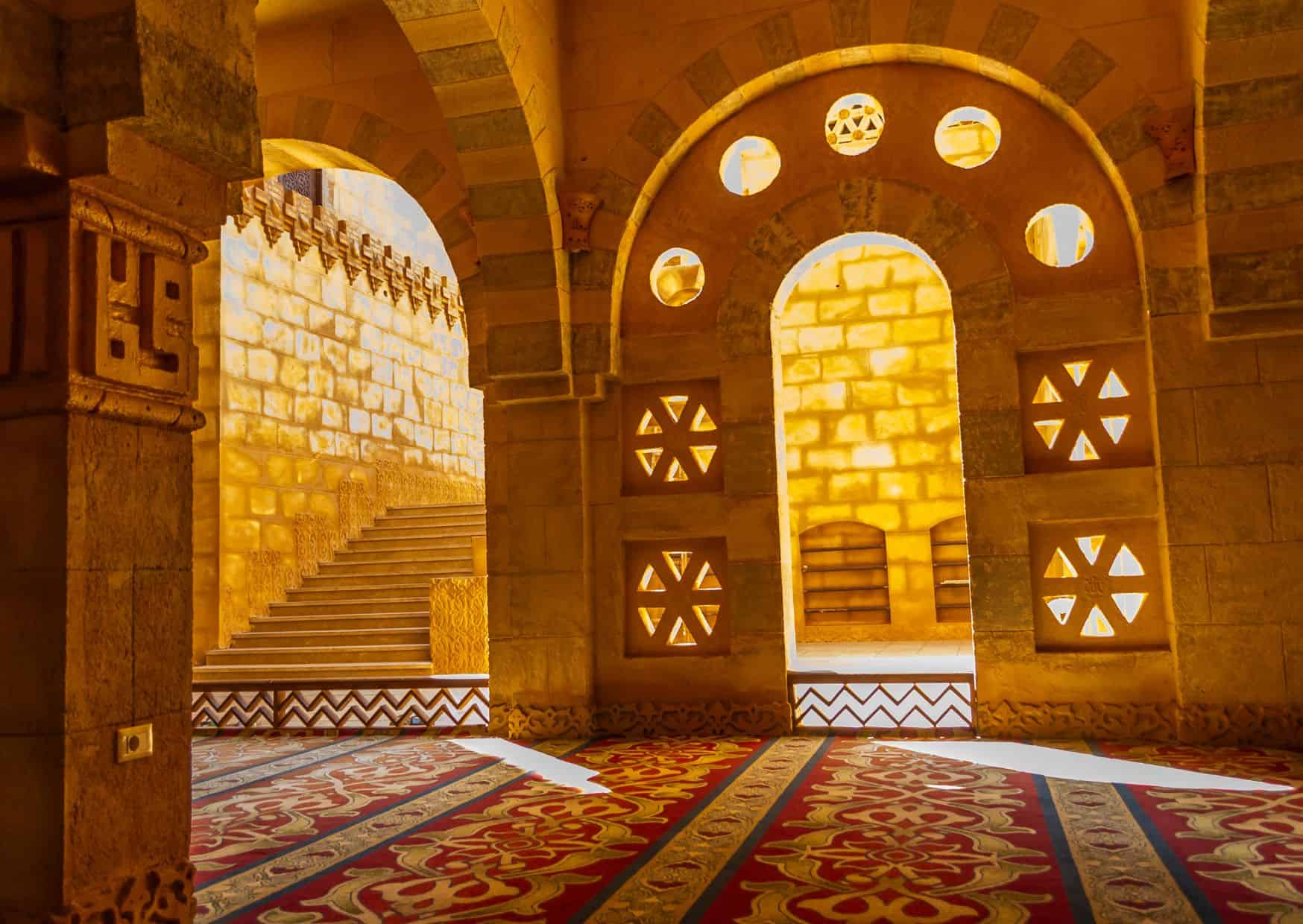 The Tourist Mistakes That Make Egypt Much Harder Than It Needs to Be: 20 Things Not to Do in Egypt for First-Time Visitors 10 Don’t Do This in Egypt: 20 Things Not to Do in Egypt