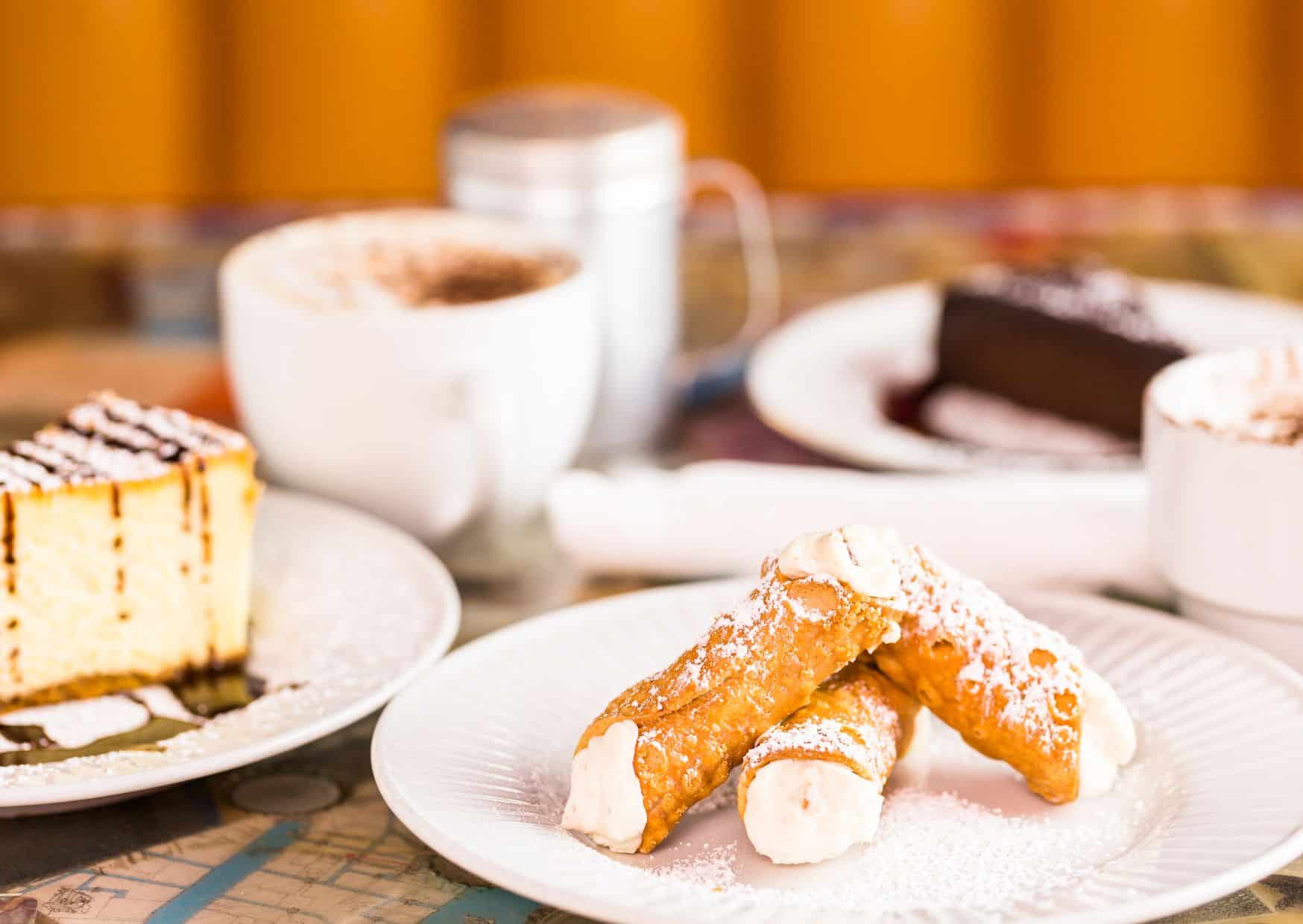 These 15 Italian Dishes Don’t Exist in Italy But Everyone Loves Them 14 Cheesecake "Cannoli"