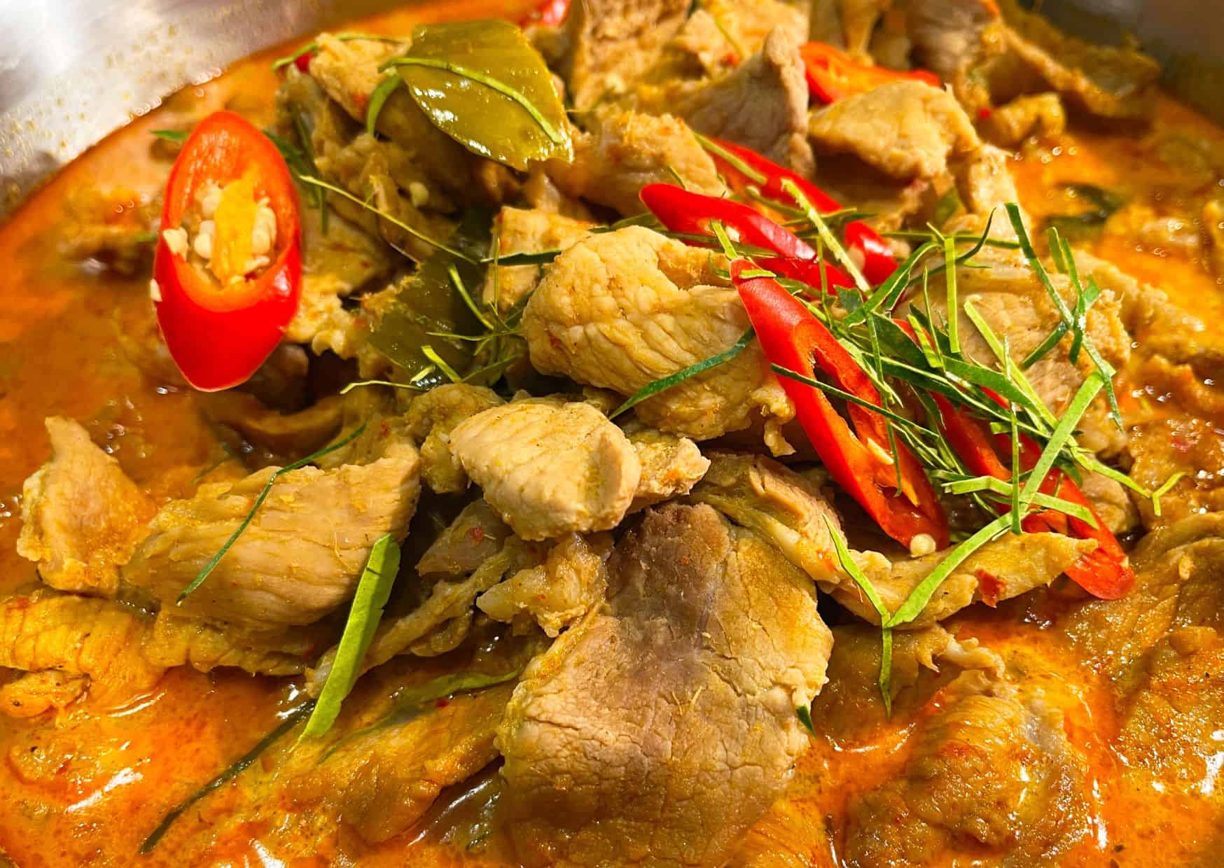 The 30-Minute Thai Red Curry That Feels Like a Restaurant Secret: How To Make Thai Red Curry That’s Spicy, Creamy, And Full Of Real Flavor 3 How To Make Thai Red Curry (Recipe Guide)