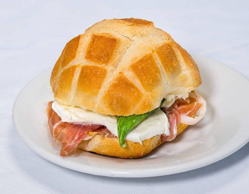 13 “Italian” Foods That Were Basically Invented for Americans 11 image 5