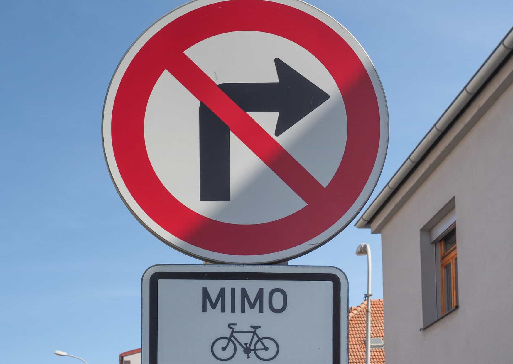 The 5 European Driving Etiquette Rules Americans Keep Getting Wrong 4 5 Driver Etiquette Rules Americans Flout in Europe 5