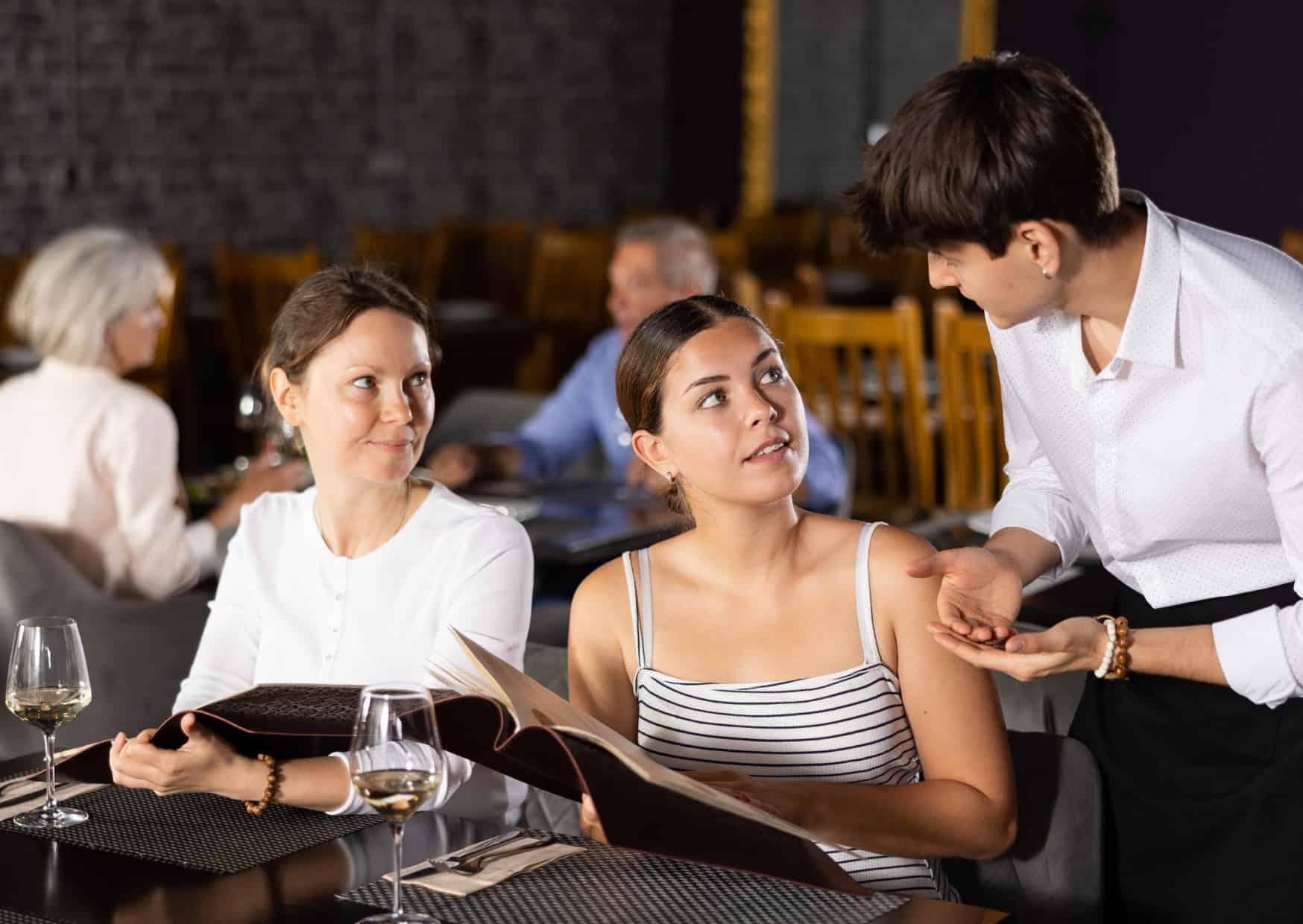 They Charge for Tap Water?! 6 Dining Surprises Americans Face Worldwide 4 7 Dining Surprises Americans Face Worldwide 4