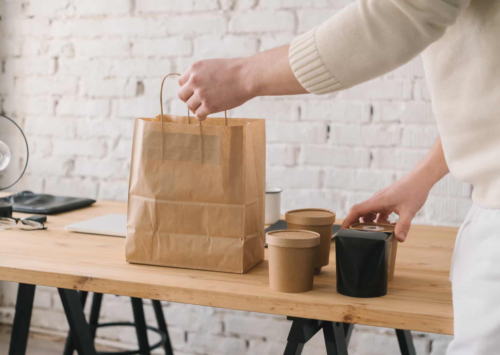They Charge for Tap Water?! 6 Dining Surprises Americans Face Worldwide 5 7 Dining Surprises Americans Face Worldwide 5 1