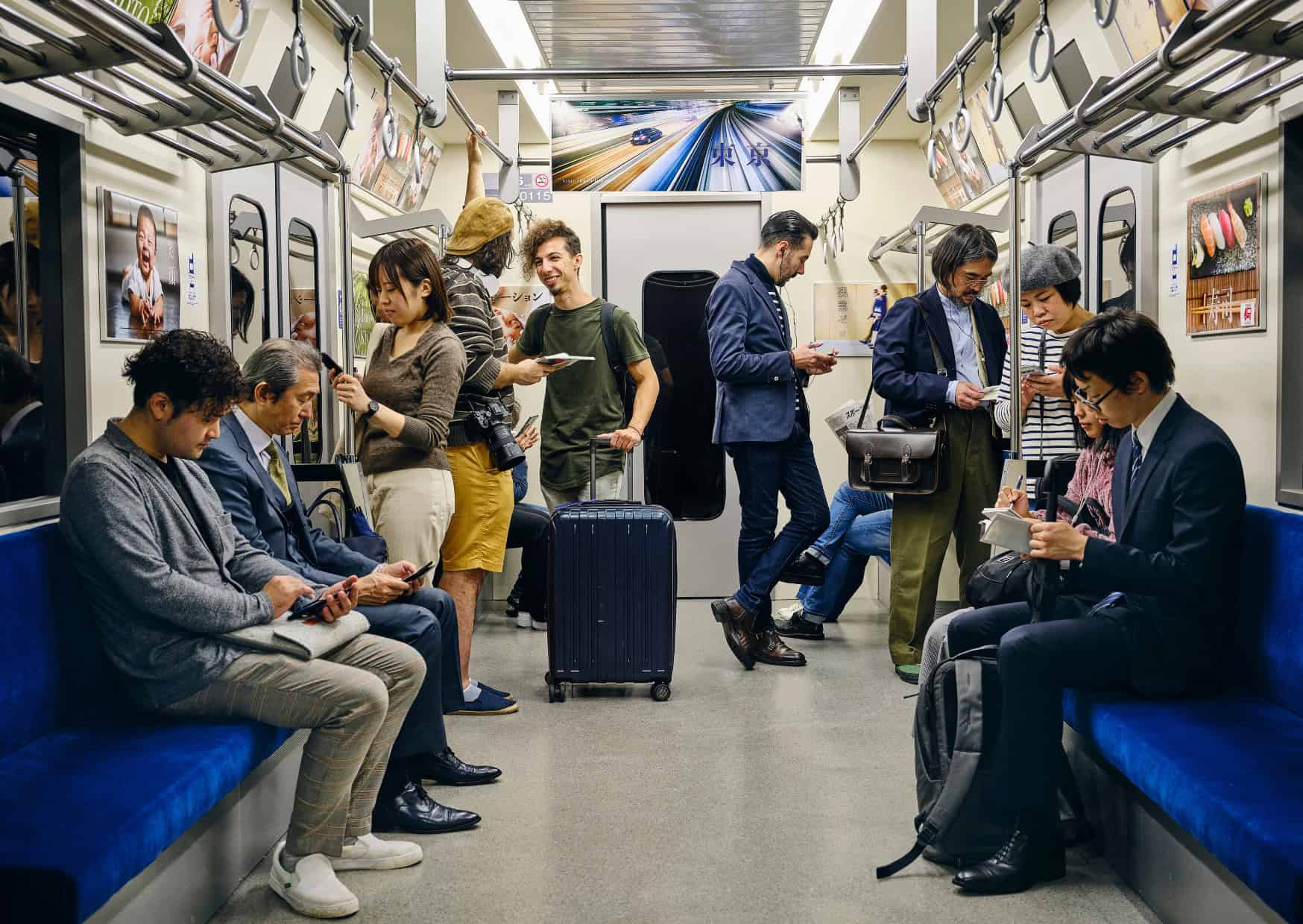 Americans Think These Habits Are Strange But Japan Thinks America Is the Strange One: 7 Normal Things in Japan That Feel Completely Bizarre to Americans 2 7 Japanese Social Rules That Completely Baffle American Tourists 2