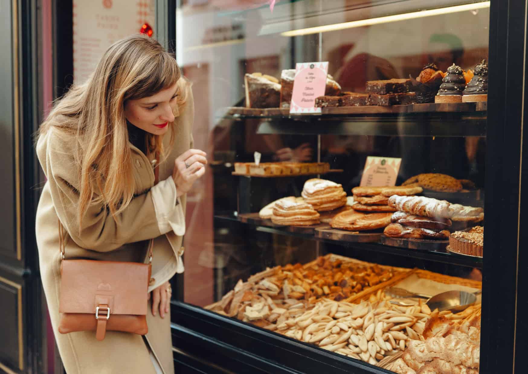 How to Look Parisian (Without Breaking the Bank): 7 Budget Style Hacks Locals Swear By 1 How to Look Parisian