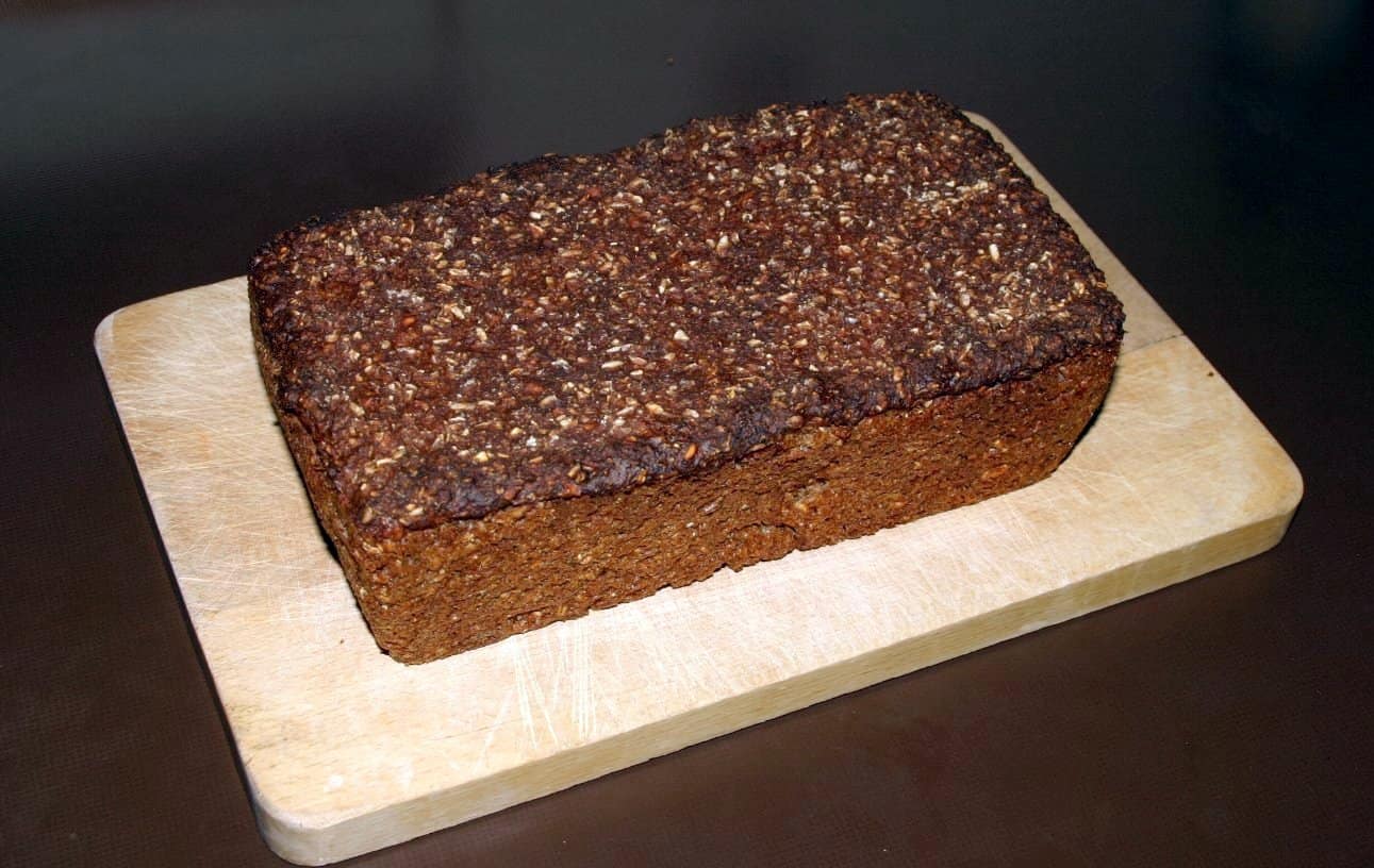 7 Ways Scandinavians Out-Eat Americans in Mornings 1 Rugbrod