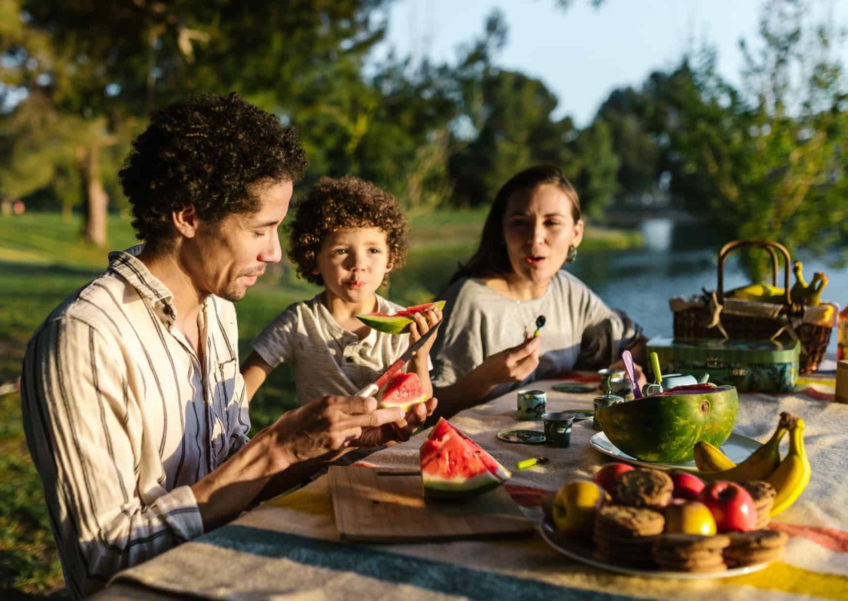 Why Dinner in the Mediterranean Doesn’t Start Until Most Americans Are in Bed 6 The Real Reason Mediterranean Locals Eat So Late 8