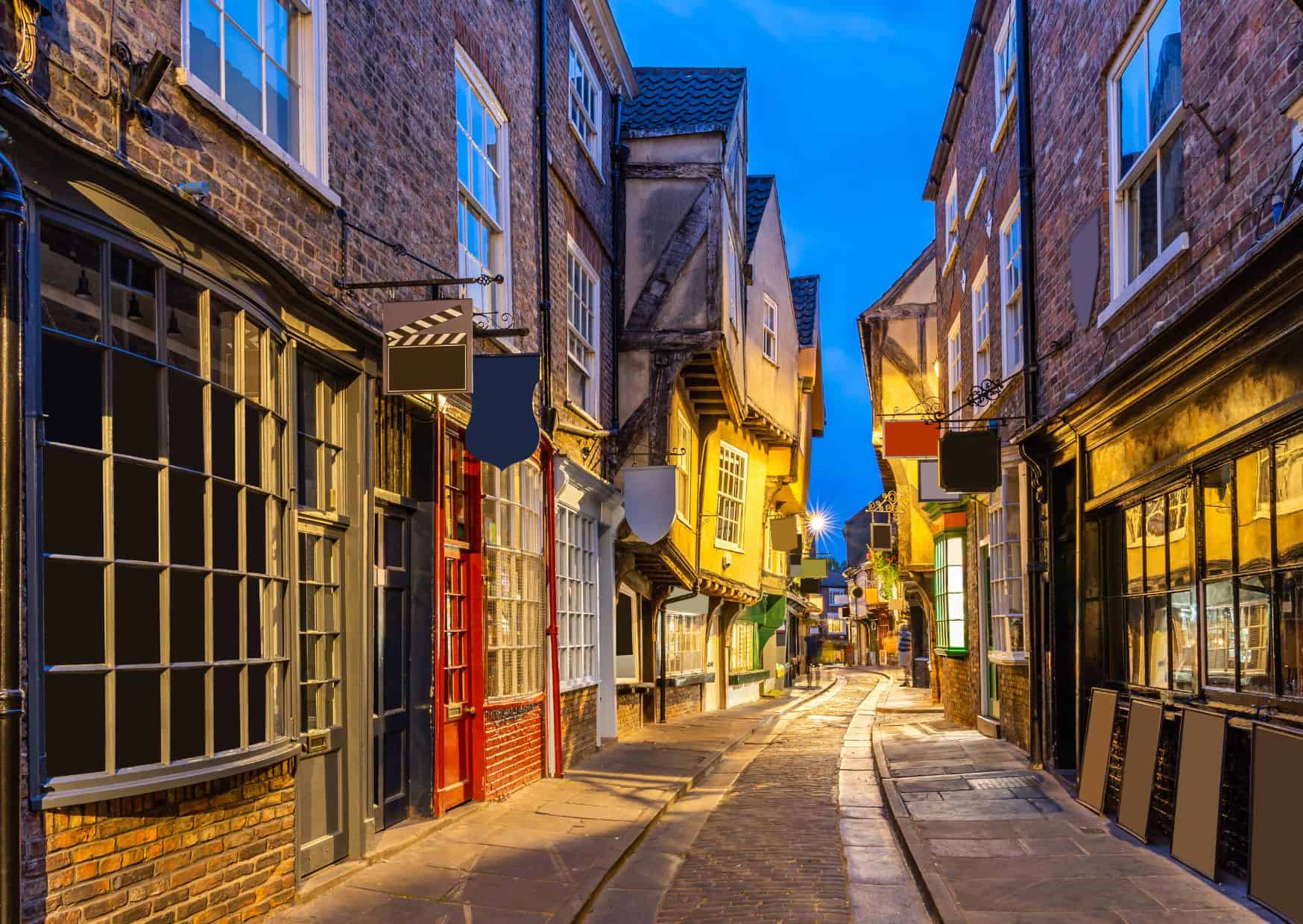 8 British Cities That Aren’t London—And Why They Might Be Even Better 8 Tourist 22