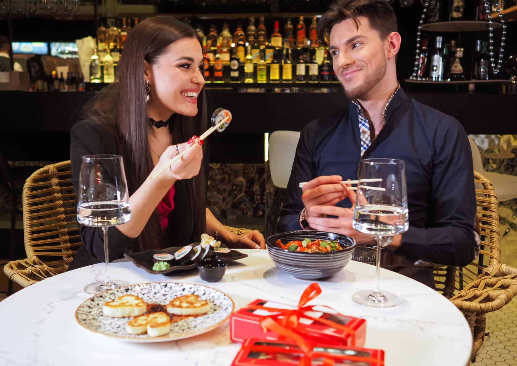 Why European Men Never Split the Bill (And 8 Other Dating Shocks That Surprise Americans) 5 Why European Men Never Split the Bill And Other Dating Shocks 5