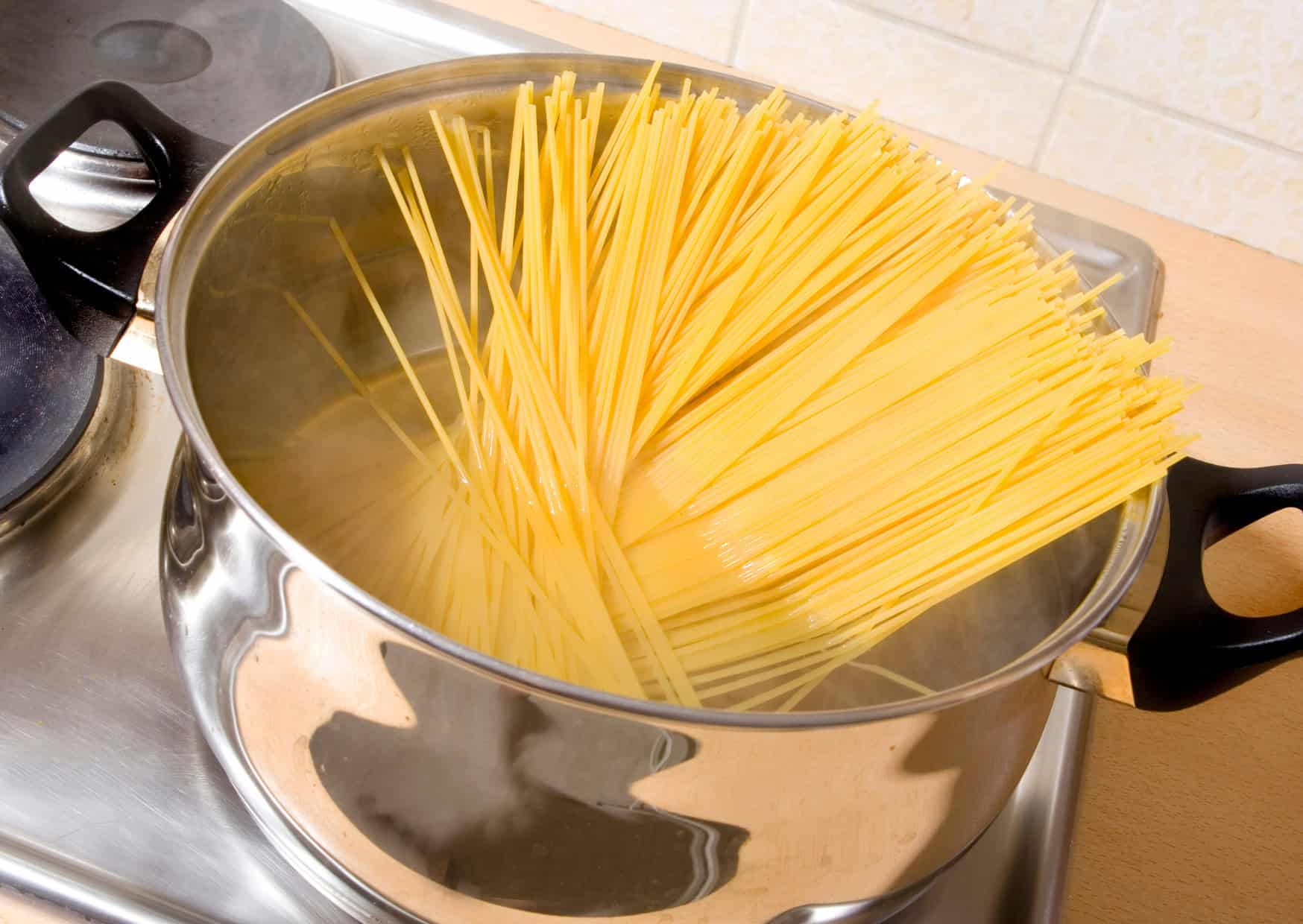 How to Make Pasta alla Carbonara: Authentic Roman Carbonara Recipe 2 I Cooked Pasta Like an Italian for 30 Days and My Life Changed Completely 3