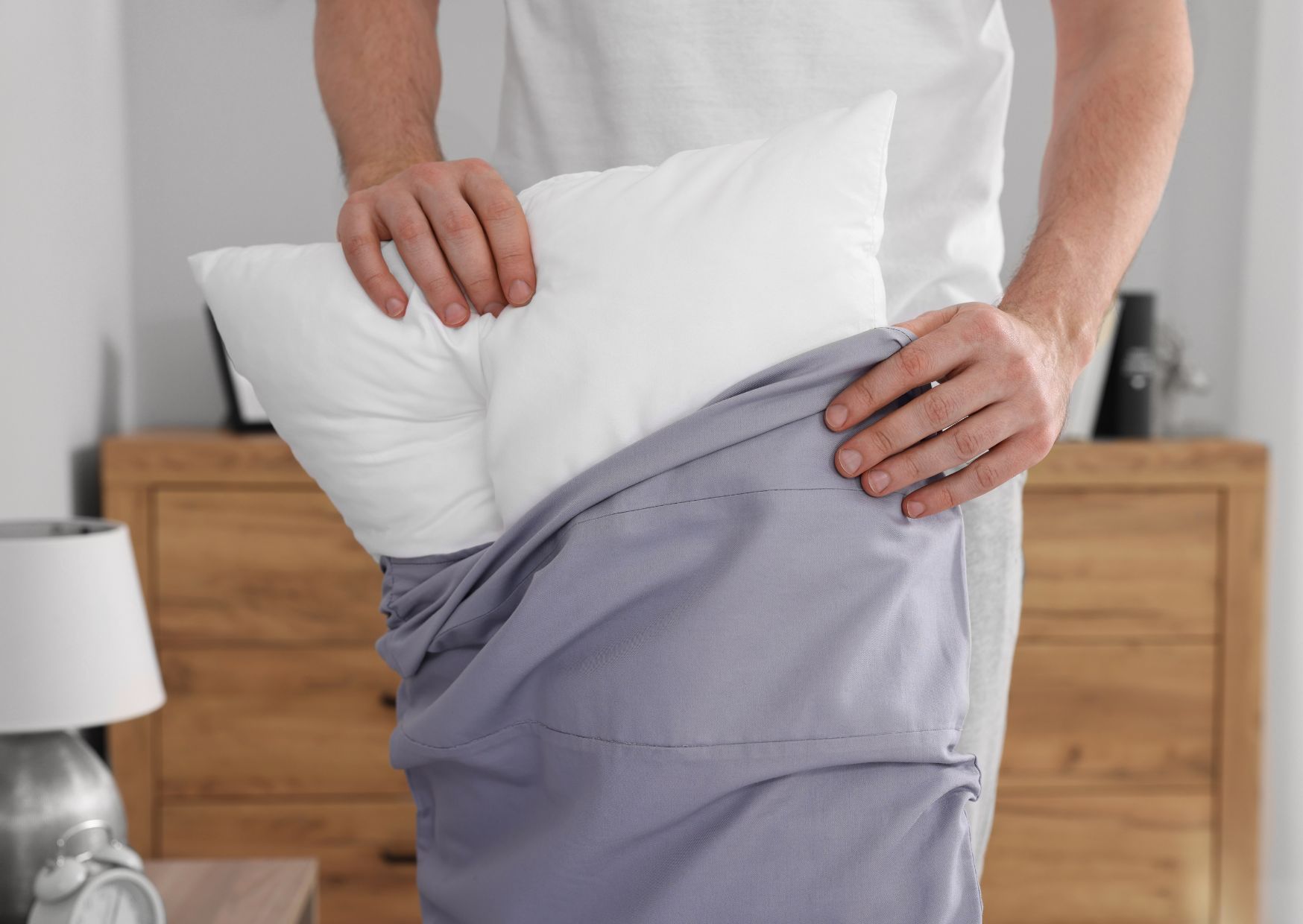 Before You Book Your Next Trip, Learn These Travel Hacks: 12 Travel Hacks Airlines Don’t Want You to Know 4 Pillowcase Hack