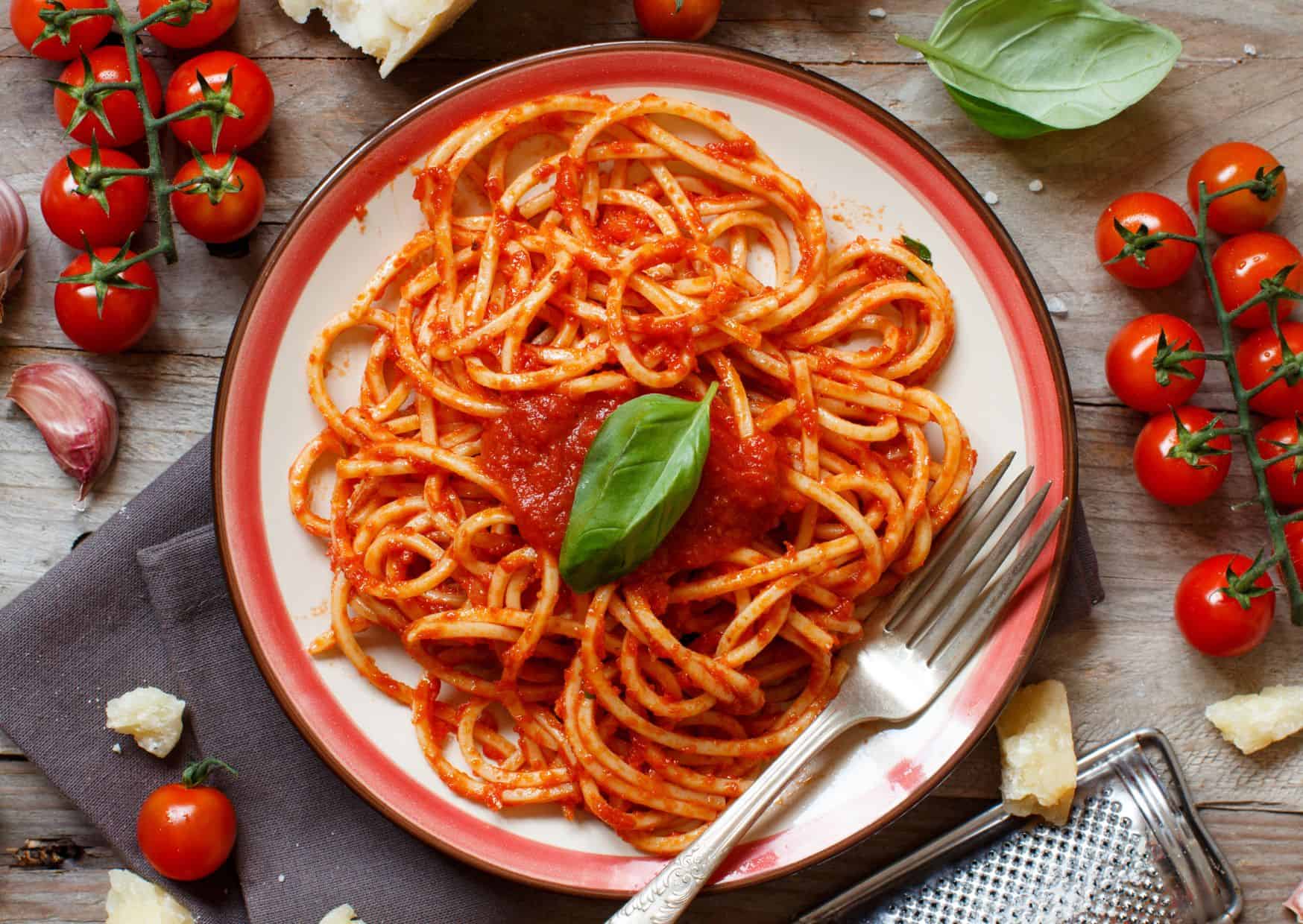 How to Make Spaghetti alla Chitarra, Italy’s Most Underrated Pasta 4 How To Make Spaghetti a la Chitarra (Recipe Guide)