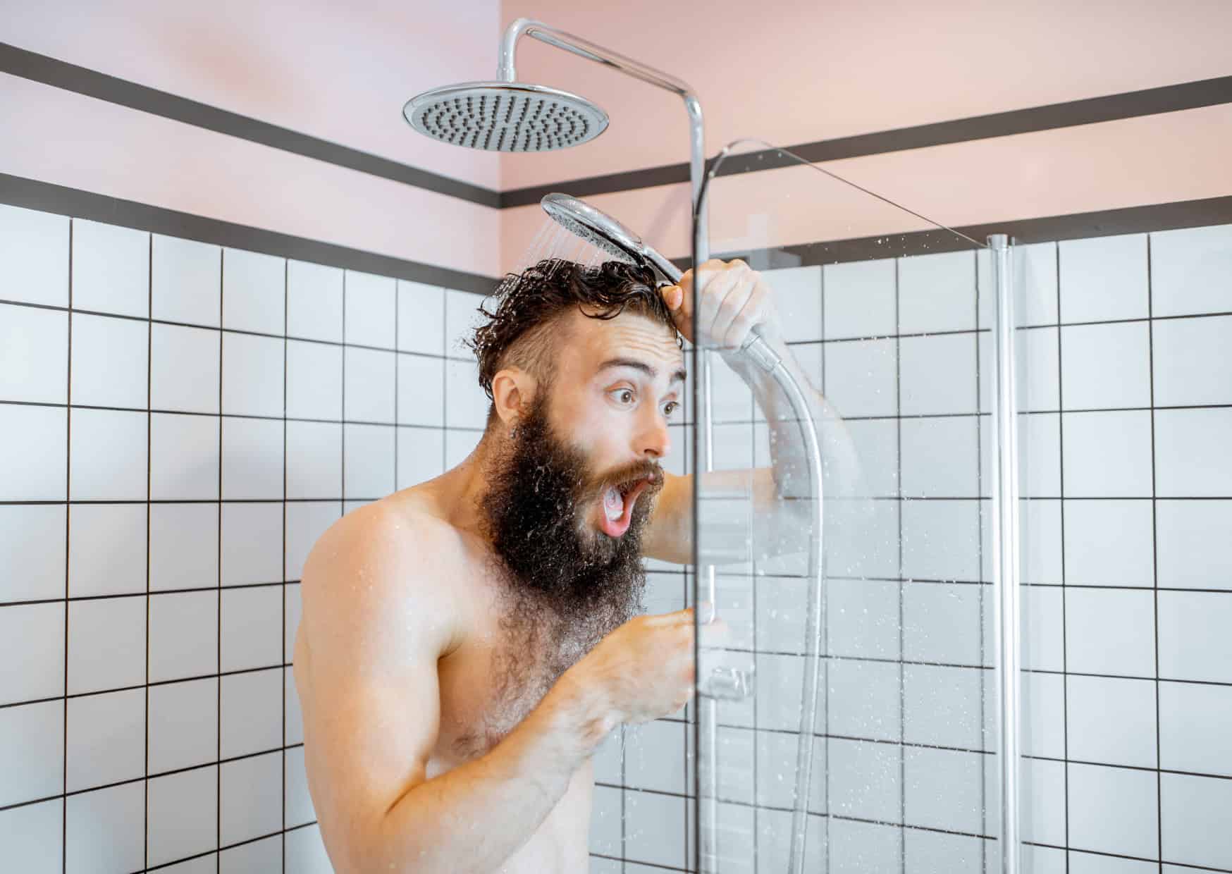 How Europeans Shower Differently Than Americans: The European Shower Habit That Leaves Americans Totally Baffled 3 The European Shower Habit That Americans Find Completely Backwards 3