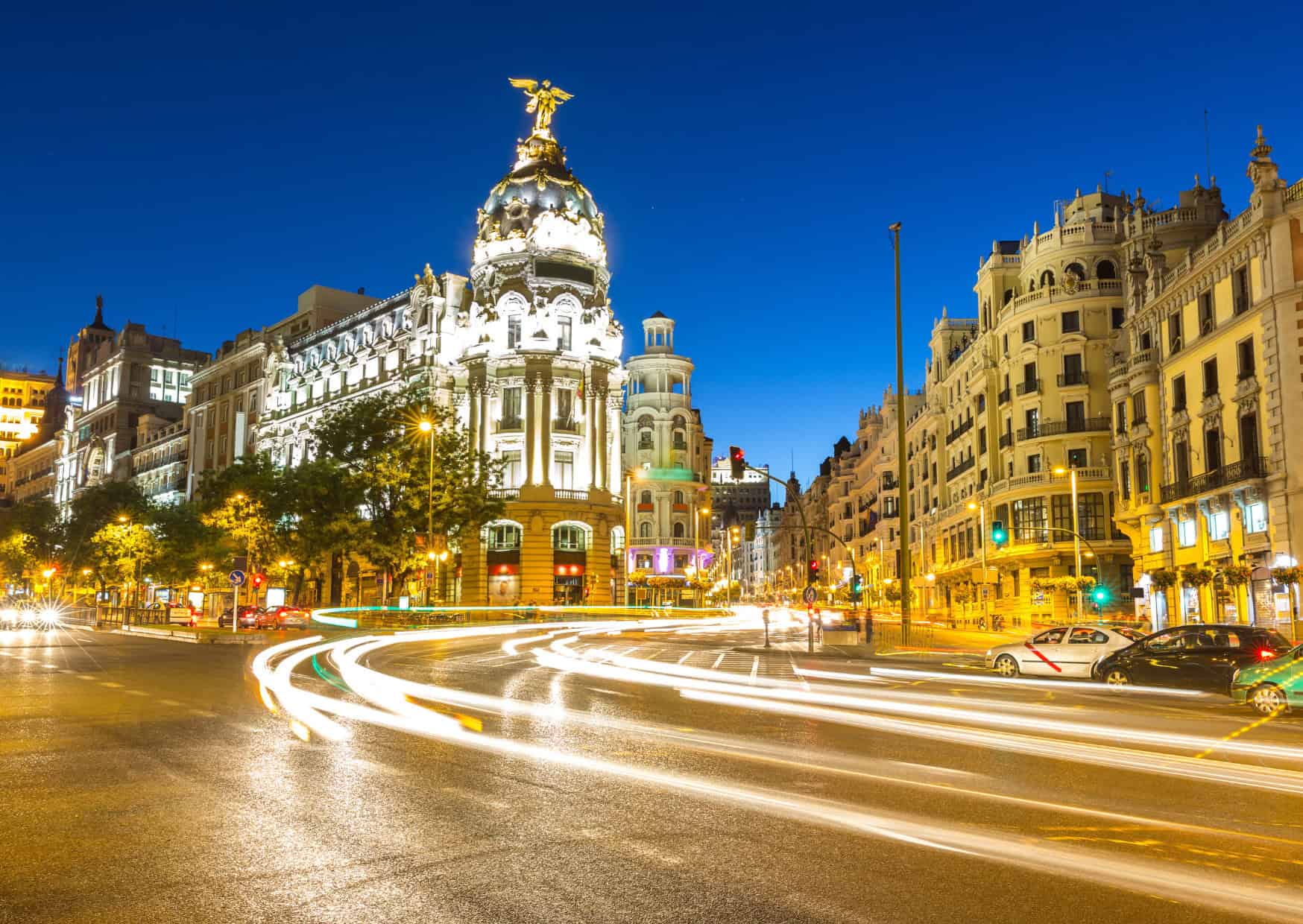 Why Europeans Walk Everywhere (And Americans Should Too) 2 Why Europeans Walk Everywhere 3