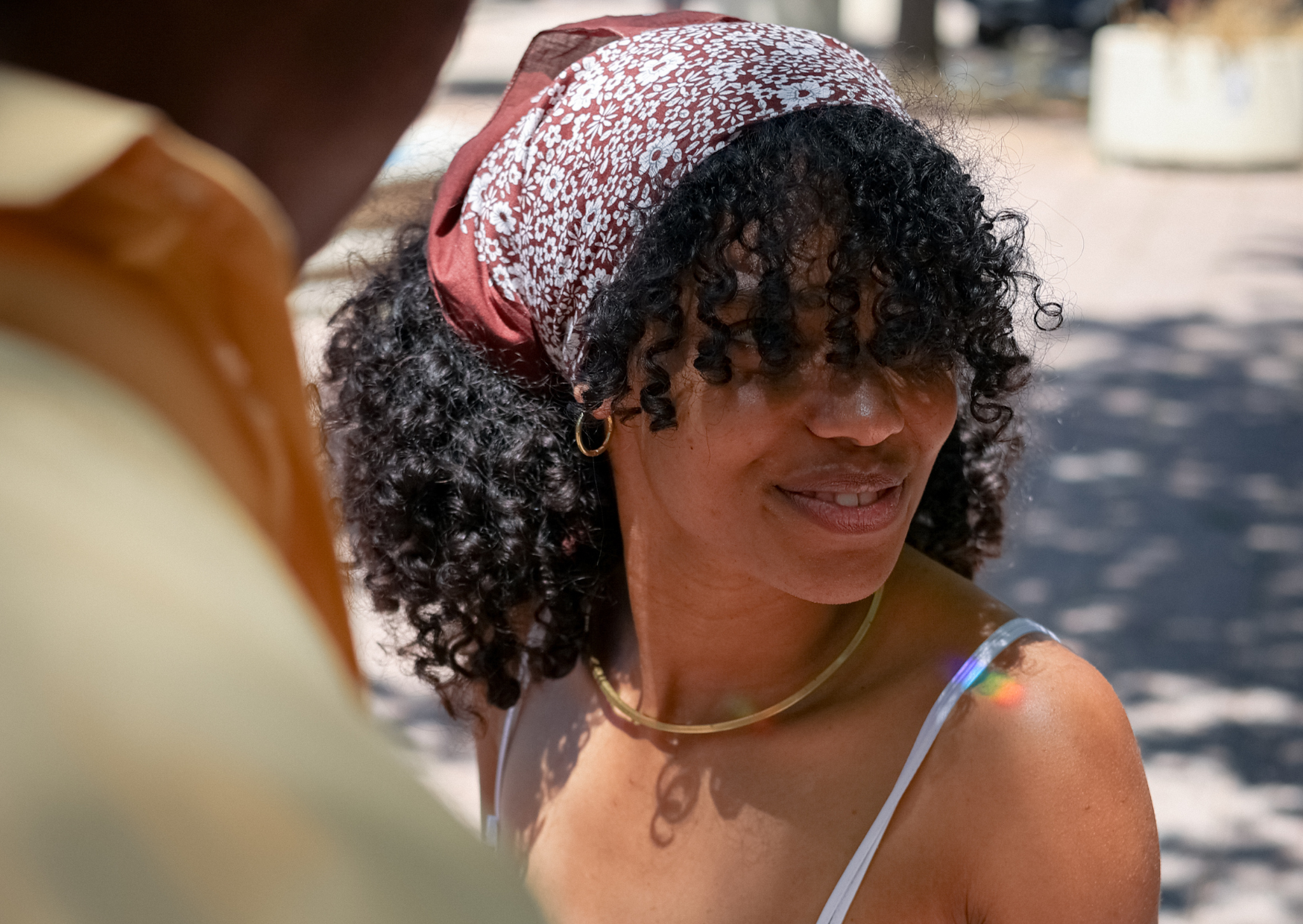 Why Mediterranean People Never Wash Their Hair This Way And Americans Do It All the Time 3 The One Item French Women Wear That Americans Still Dont Get 1