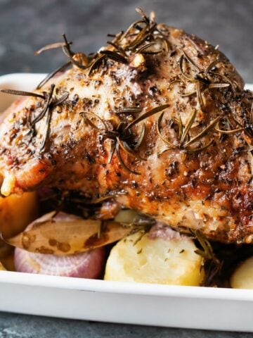 How To Make Agnello al Forno (Roast Lamb with Rosemary and Potatoes) - Recipe Guide