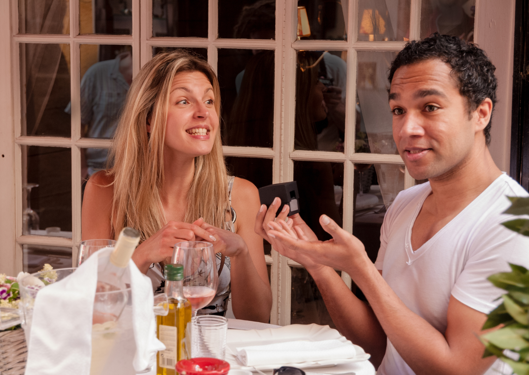 The Conversation Rule French People Never Break That Americans Violate Constantly 4 Conversation Rule French People Never Break 5