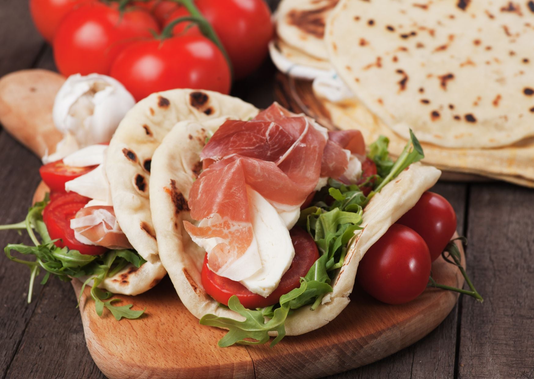 Stop Making Sandwiches on Sliced Bread: The Homemade Italian Flatbread That Makes Ordinary Sandwiches Taste Boring 3 How To Make Piadina Romagnola (Homemade Italian Flatbread Sandwich) - Recipe Guide