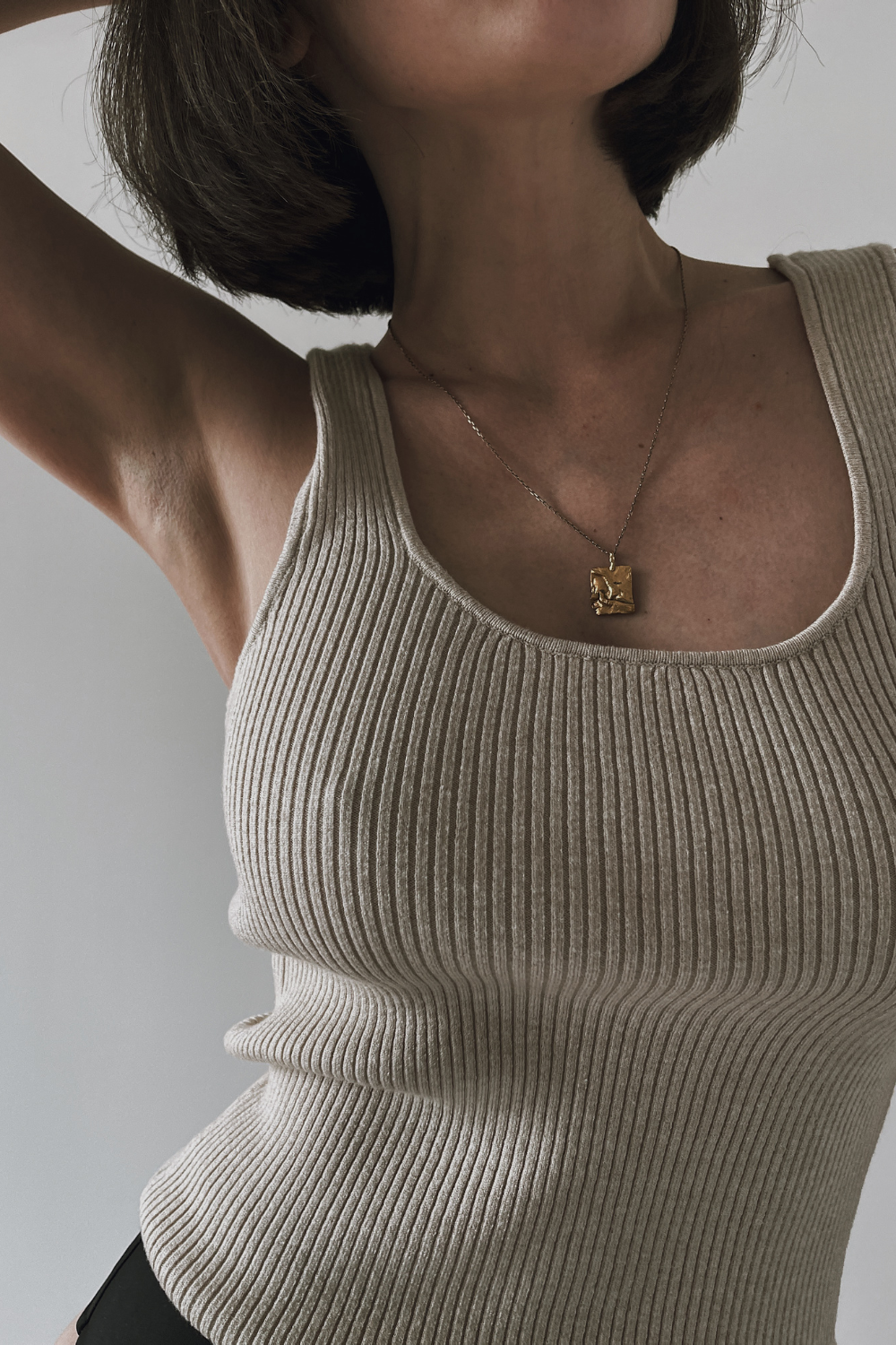 Spanish Women Aren’t “Being Provocative”: American Culture Just Reads It Differently 2 Spanish revealing body part