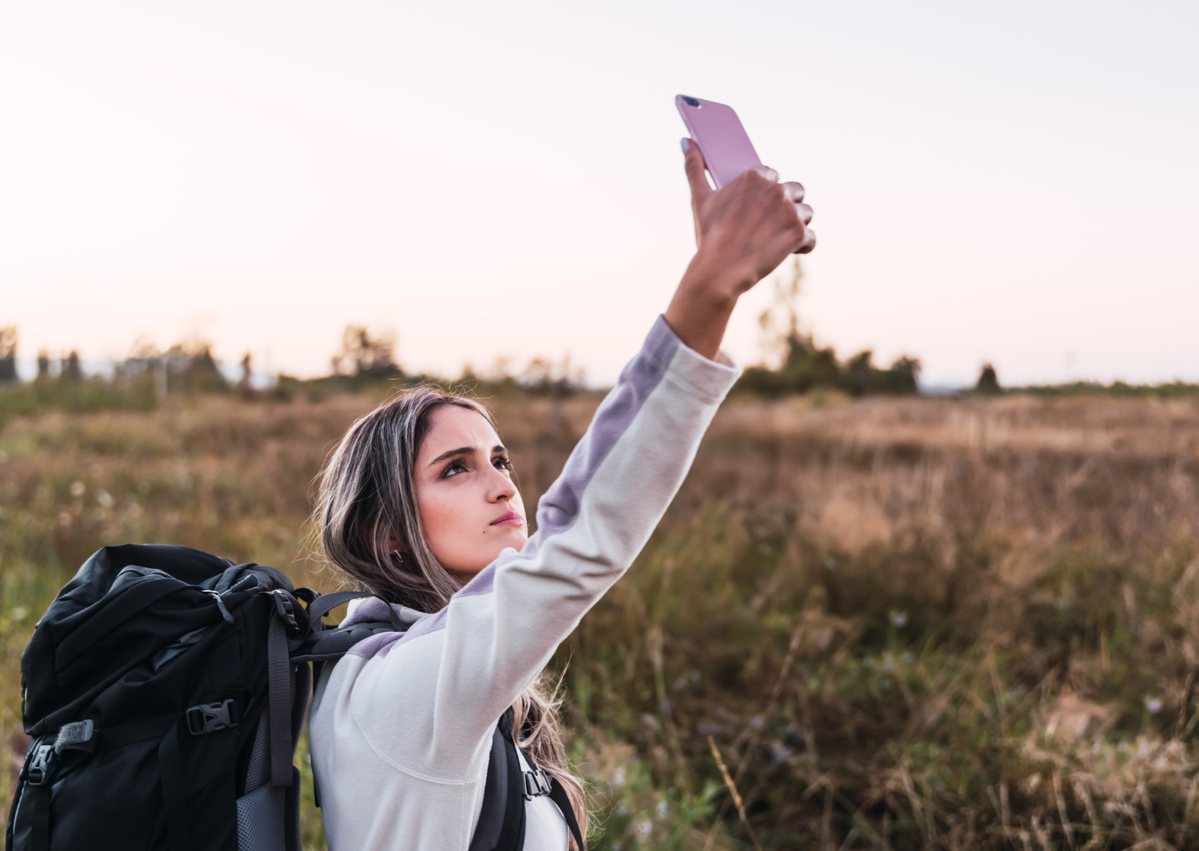 The Hidden Headaches of European Summer Travel (And How We Solved Them) 2 Airhub eSIM
