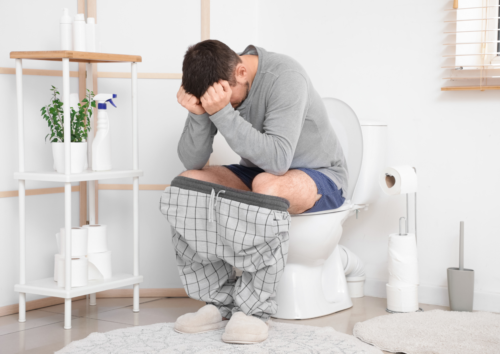 The Bathroom Crisis Spaniards Handle Calmly—But Leaves Americans in Total Panic 1 Bathroom Emergency Spanish People Handle 3