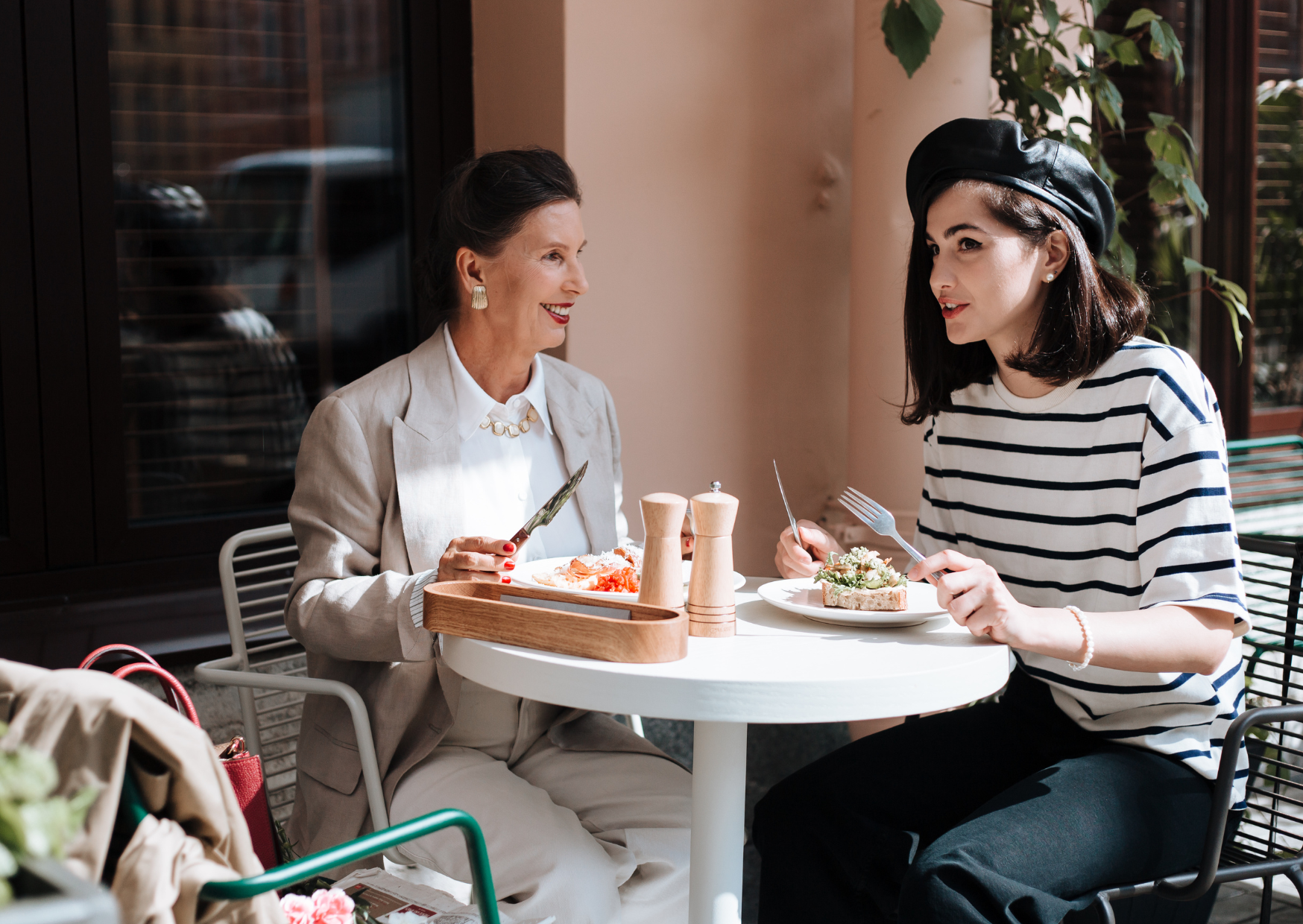 Things Europeans Do Every Day That Americans Only See in Films 2 The European Film Habits That Americans Assume Are Fiction But Are Daily Reality 7