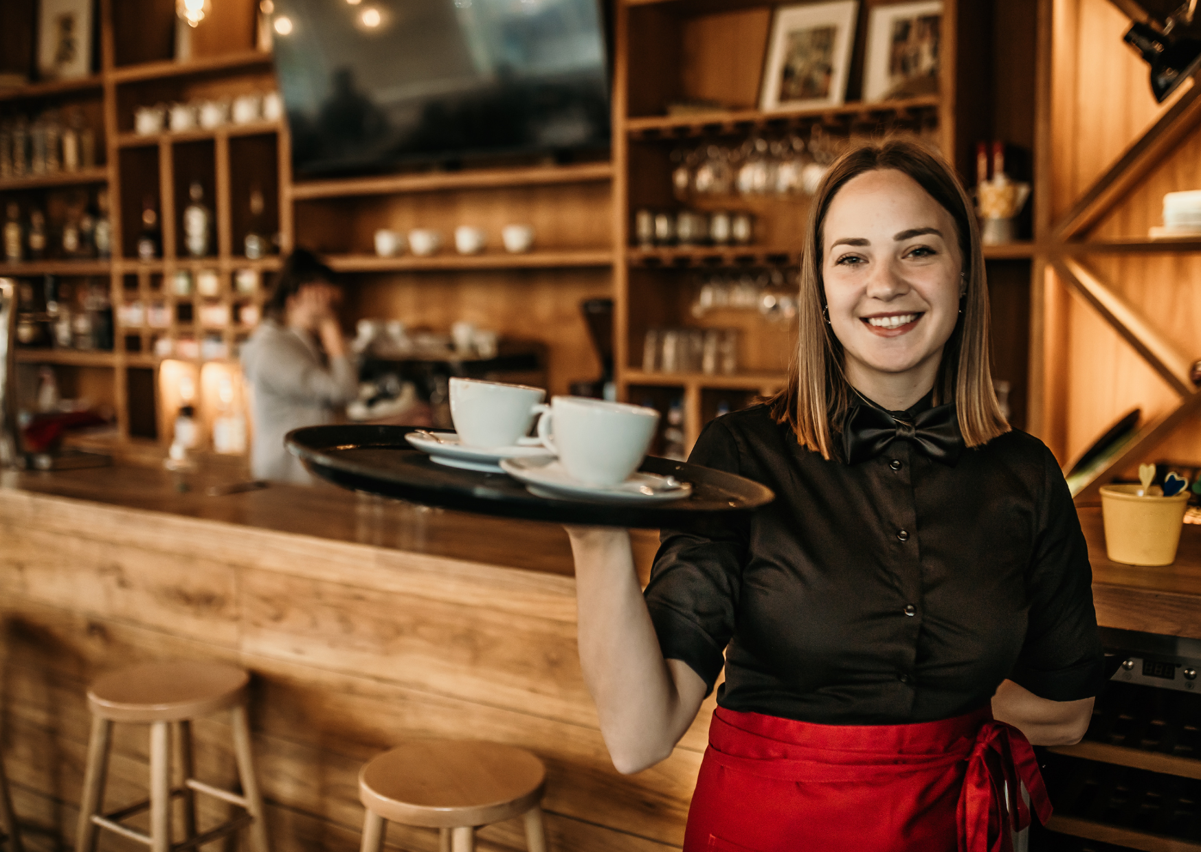 The American Smile That Confuses European Waiters 7 American Smile That Confuses European Waiters 2