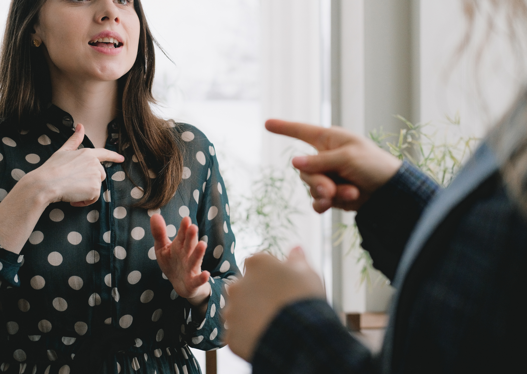 The Real Reason Italians Argue So Loudly (And Why It Works Better Than Therapy) 4 Argument Style Italians Use 9