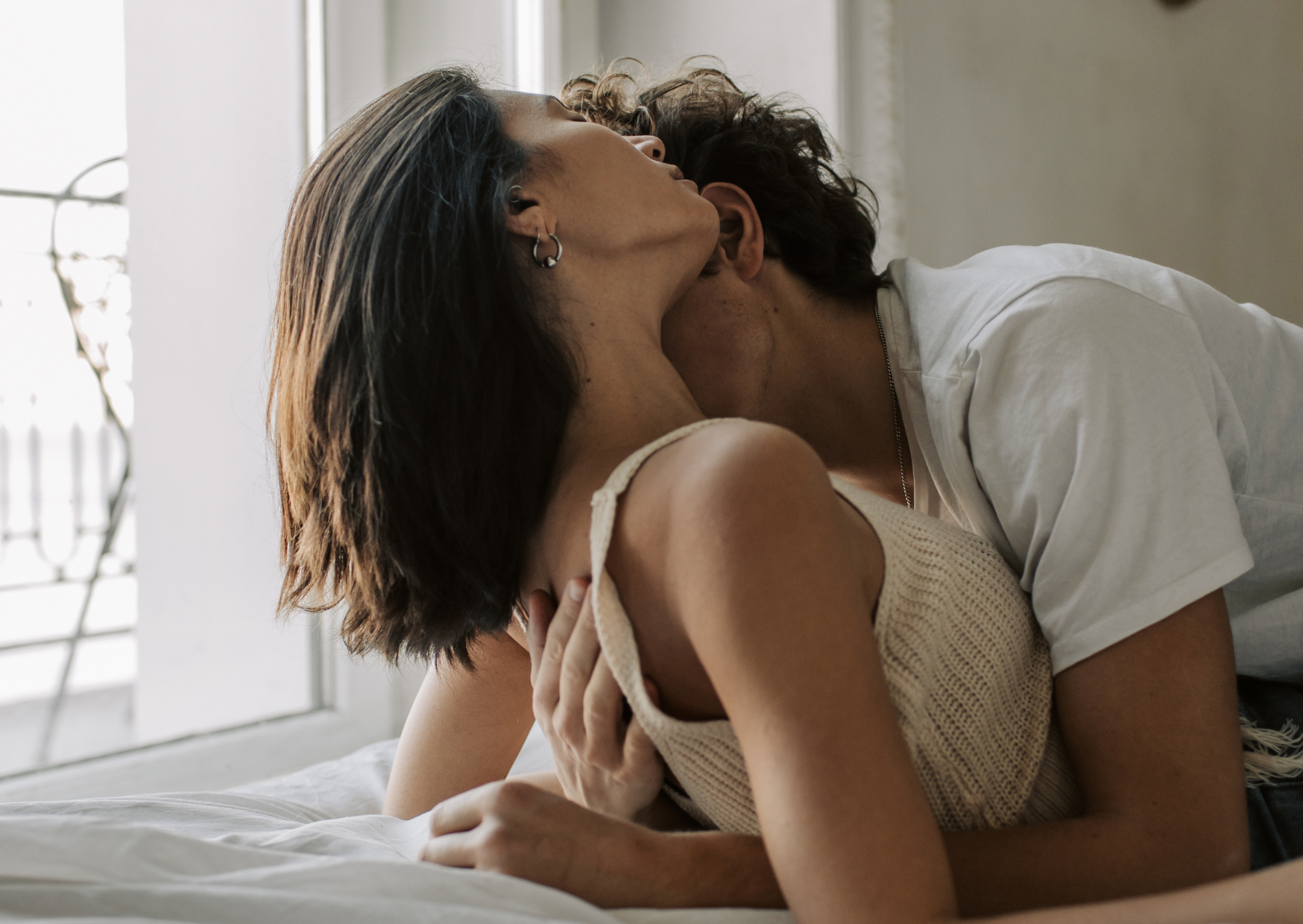 The Bedroom Item French Couples Share That Would Shock Most Americans 1 Bedroom Item French Couples Share 6