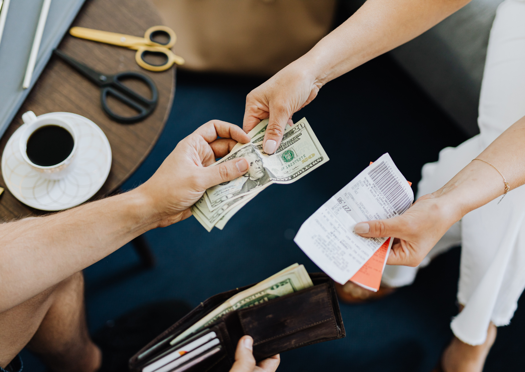 The Restaurant Bill Rule That Exposes the Biggest Difference Between Americans and Europeans 2 Bill Splitting Method Europeans Use 5 1