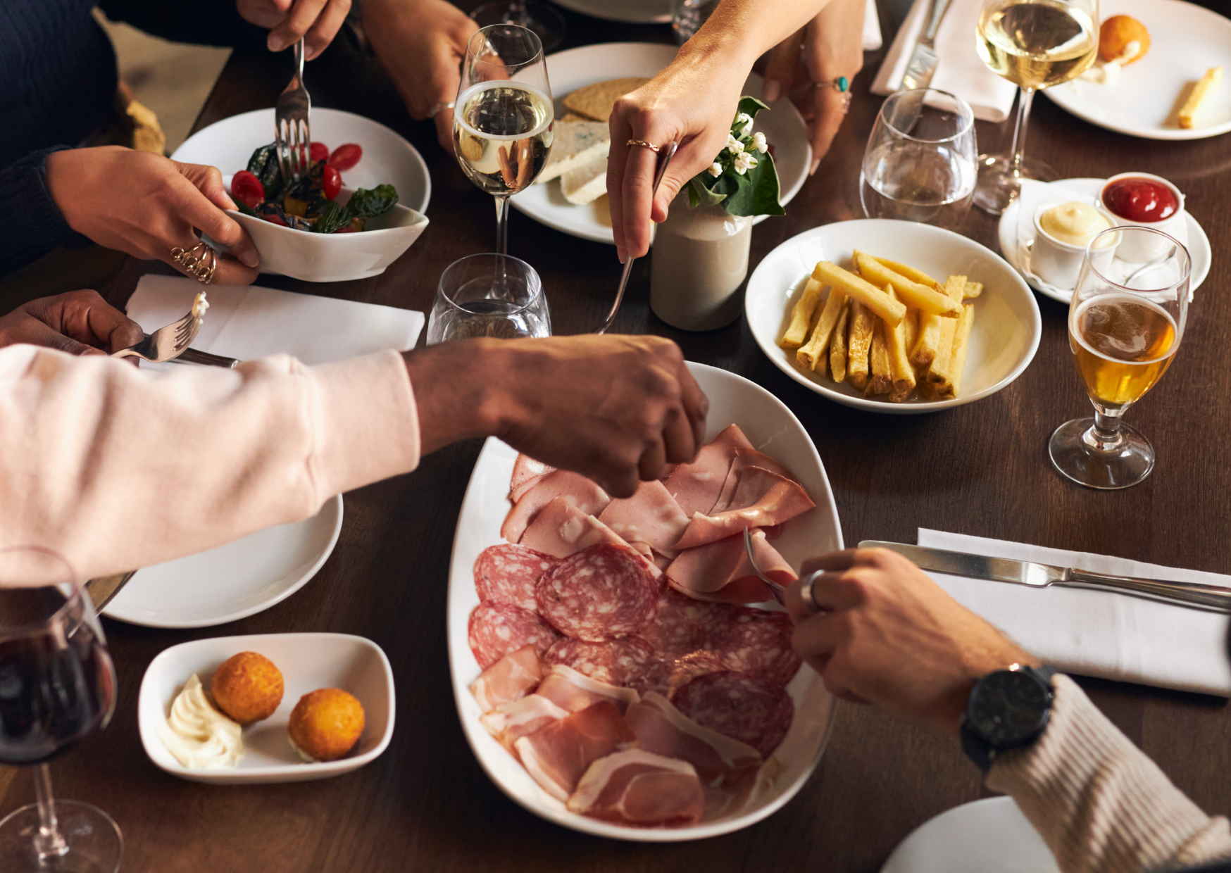 Americans Obsess Over Sugar: Europeans Often Focus on the Whole Meal 7 Blood Sugar Secret That Keeps Europeans Thin 3