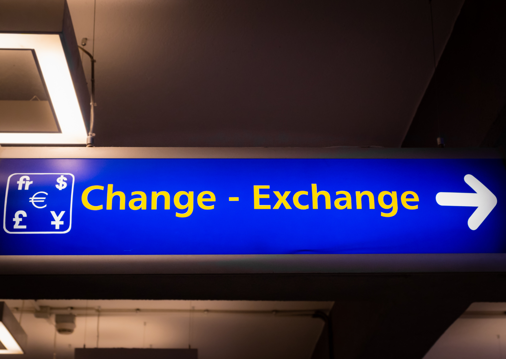 Read This Before You Exchange Money at the Airport 5 Currency Exchange Trick at European Airports 4