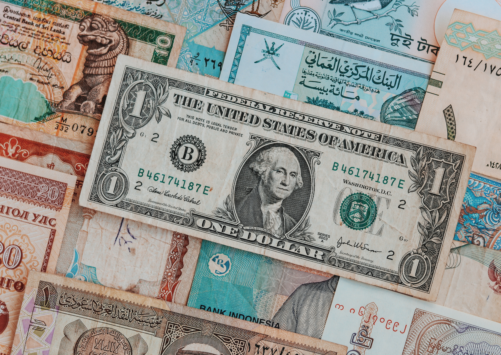 Read This Before You Exchange Money at the Airport 4 Currency Exchange Trick at European Airports