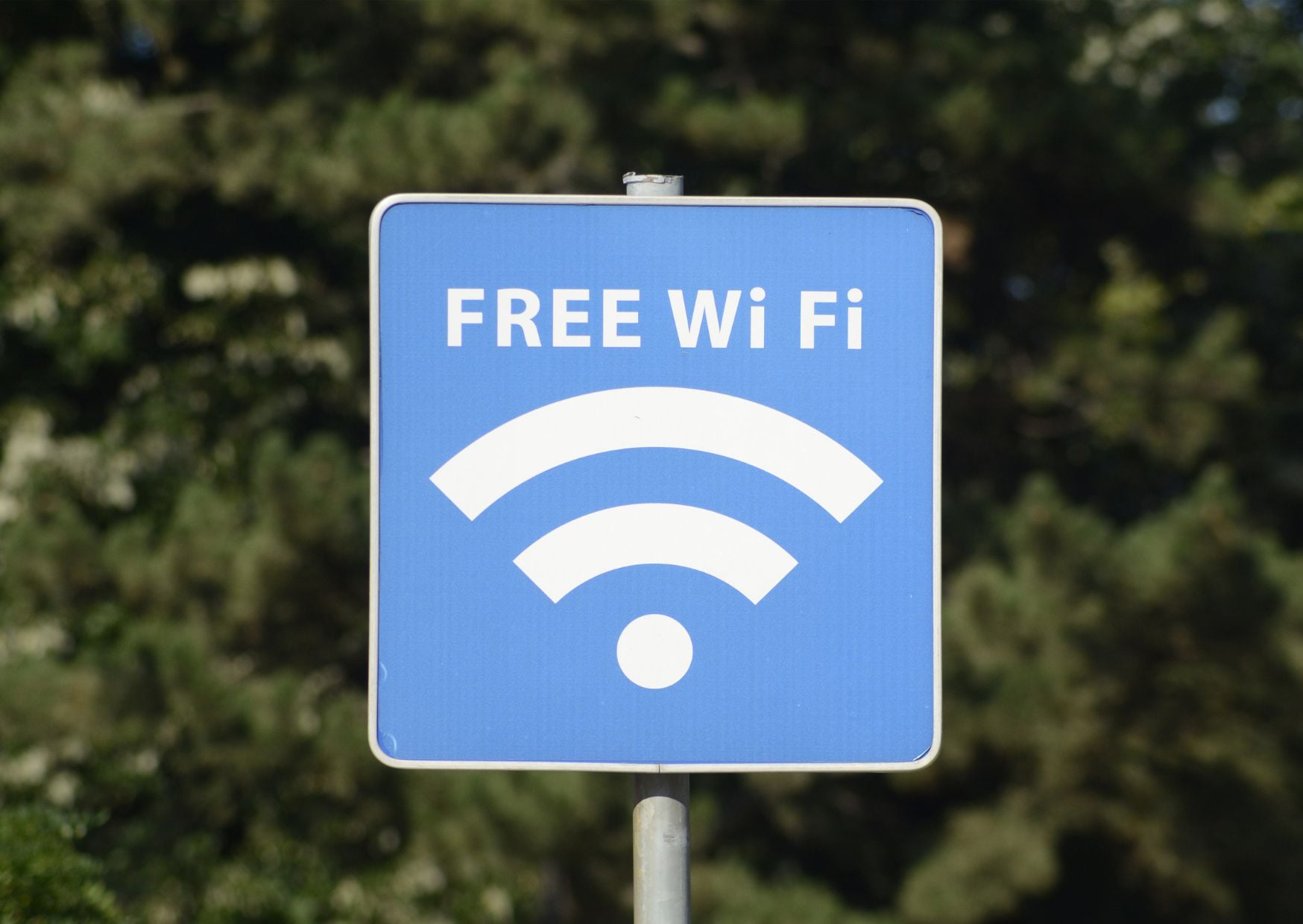 The Real Reason You Should Never Use Public Wi-Fi Abroad (Hackers Love Tourists) 2 European wedding 2