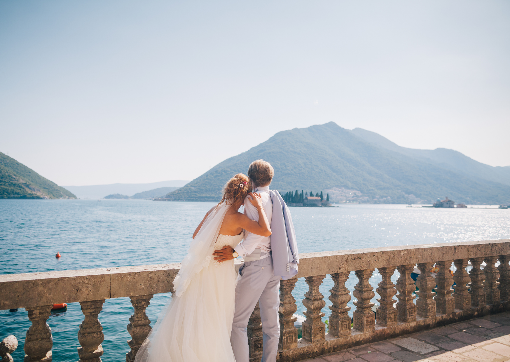 The Wedding Gift Amount Europeans Give That American Couples Find Insulting 2 European wedding 2