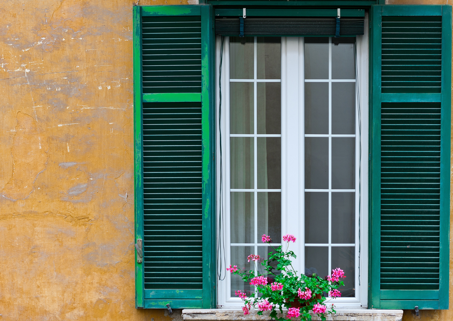 Why Italians Air Out Their Bedrooms at This Time That Americans Think Invites Burglars 4 Italians Air Out Their Bedrooms 5