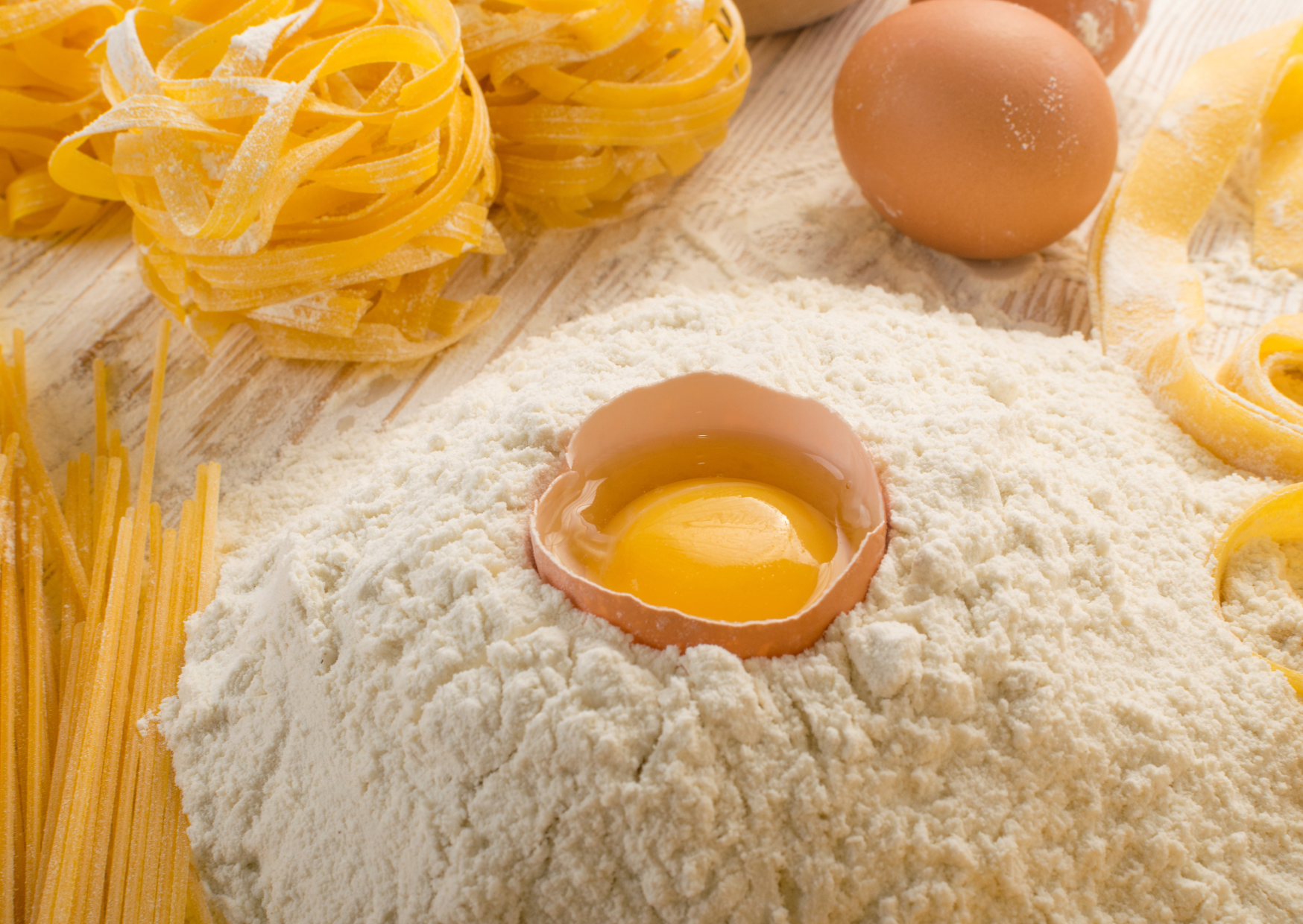 Stop Cooking the Egg: That’s the Secret to This Italian Pasta 6 Italians Eat This Raw Egg Pasta 2