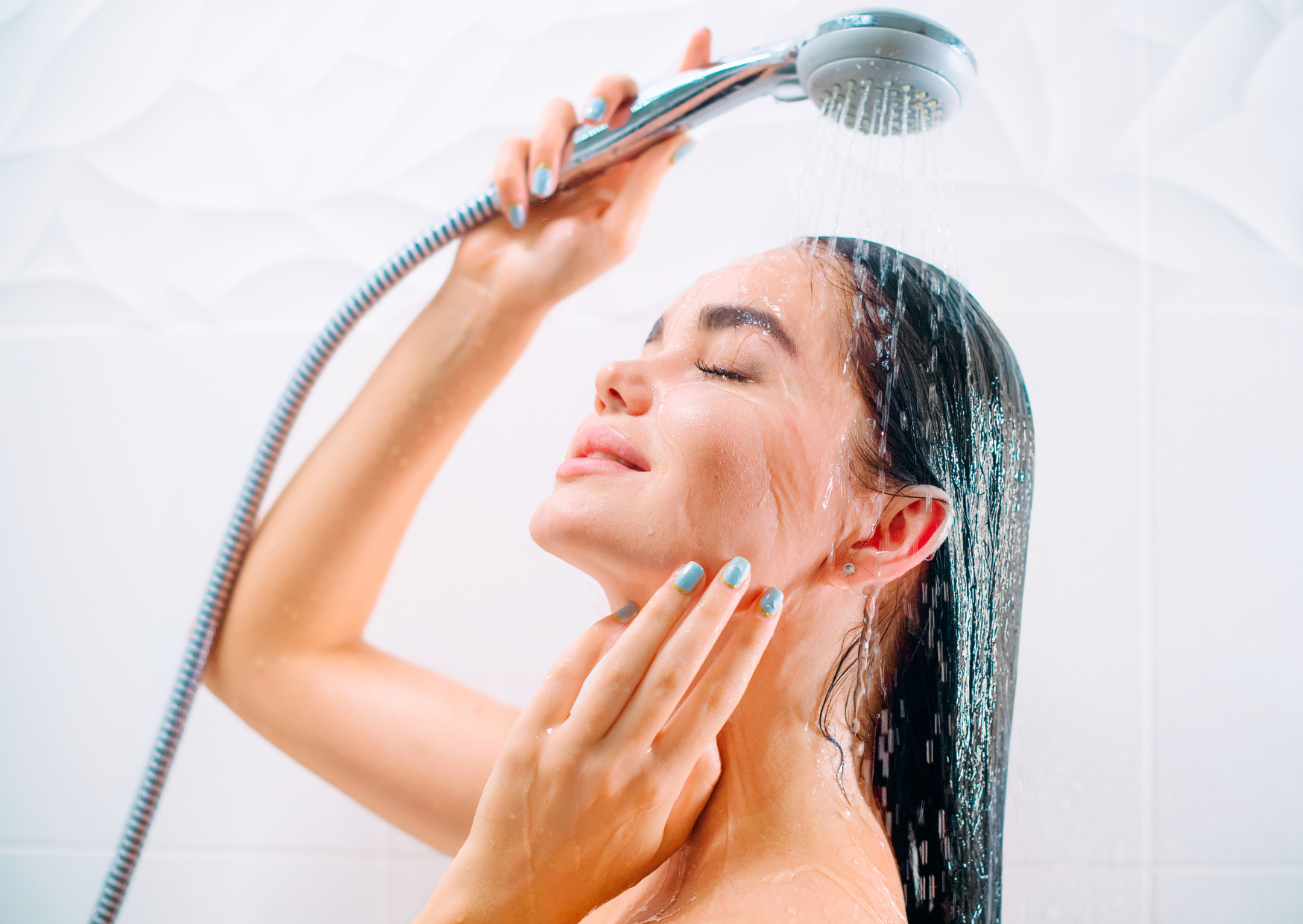Why Europeans Shower This Way And Americans Can’t Understand It: European Shower Habits That Surprise American Visitors 3 Shower Habit Europeans Follow 3