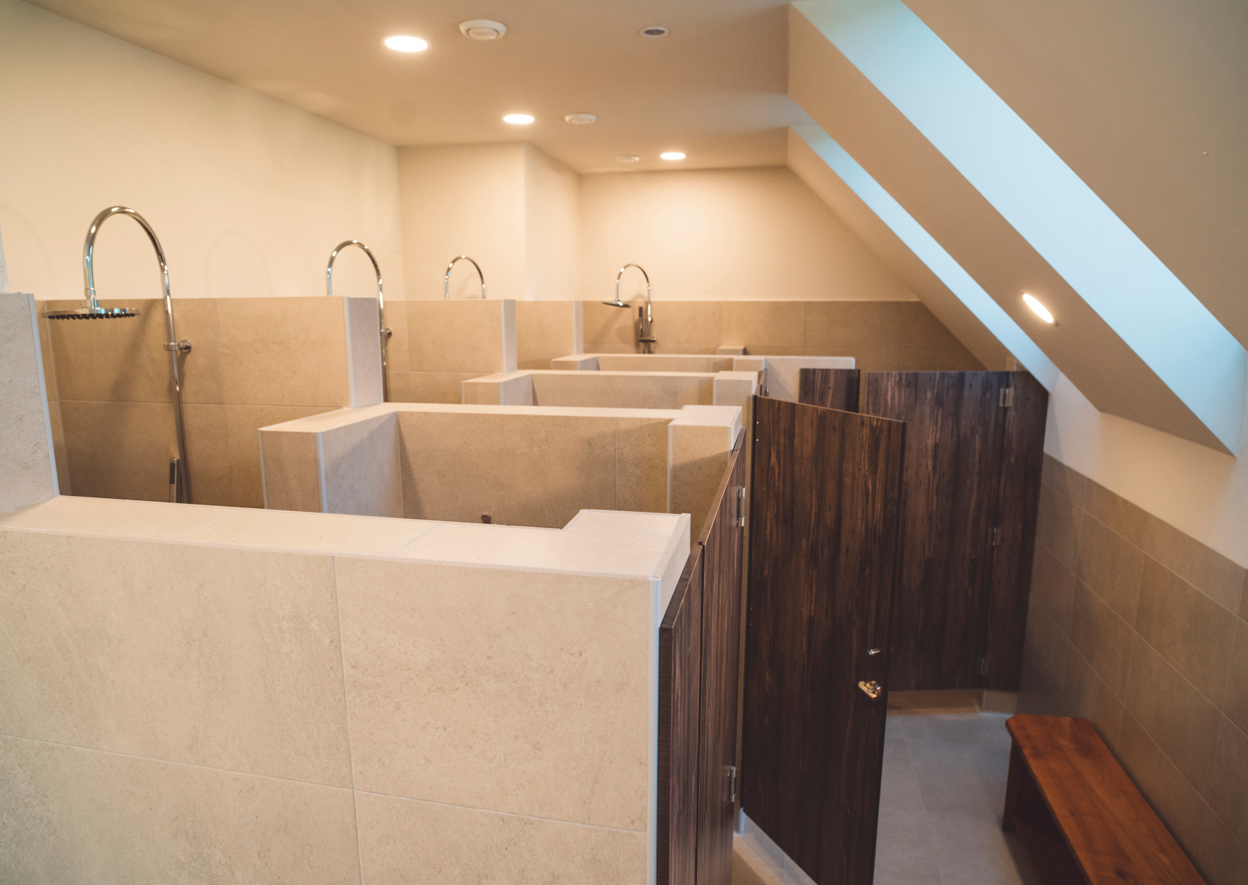Why Europeans Shower This Way And Americans Can’t Understand It: European Shower Habits That Surprise American Visitors 6 Shower Habit Europeans Follow 6