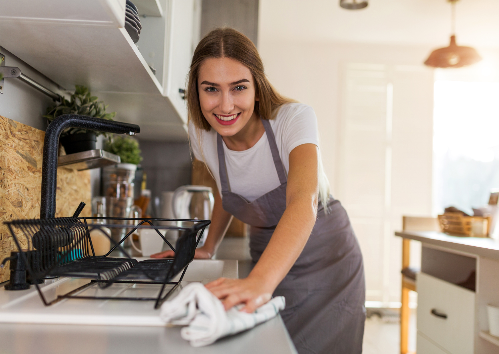 The Nighttime Kitchen Ritual Spanish People Do That American Pest Control Says Attracts Rats 5 Spanish People Know Everyones income 3 1