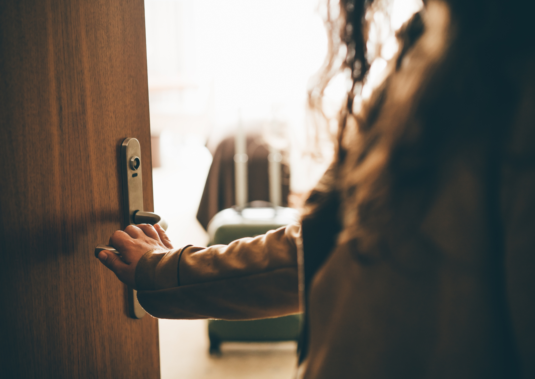 The Italian Couple Habit American Guests Find Almost Too Intimate 2 Why Italian Couples Keep Their Door Open During This That Shocks American Guests 2