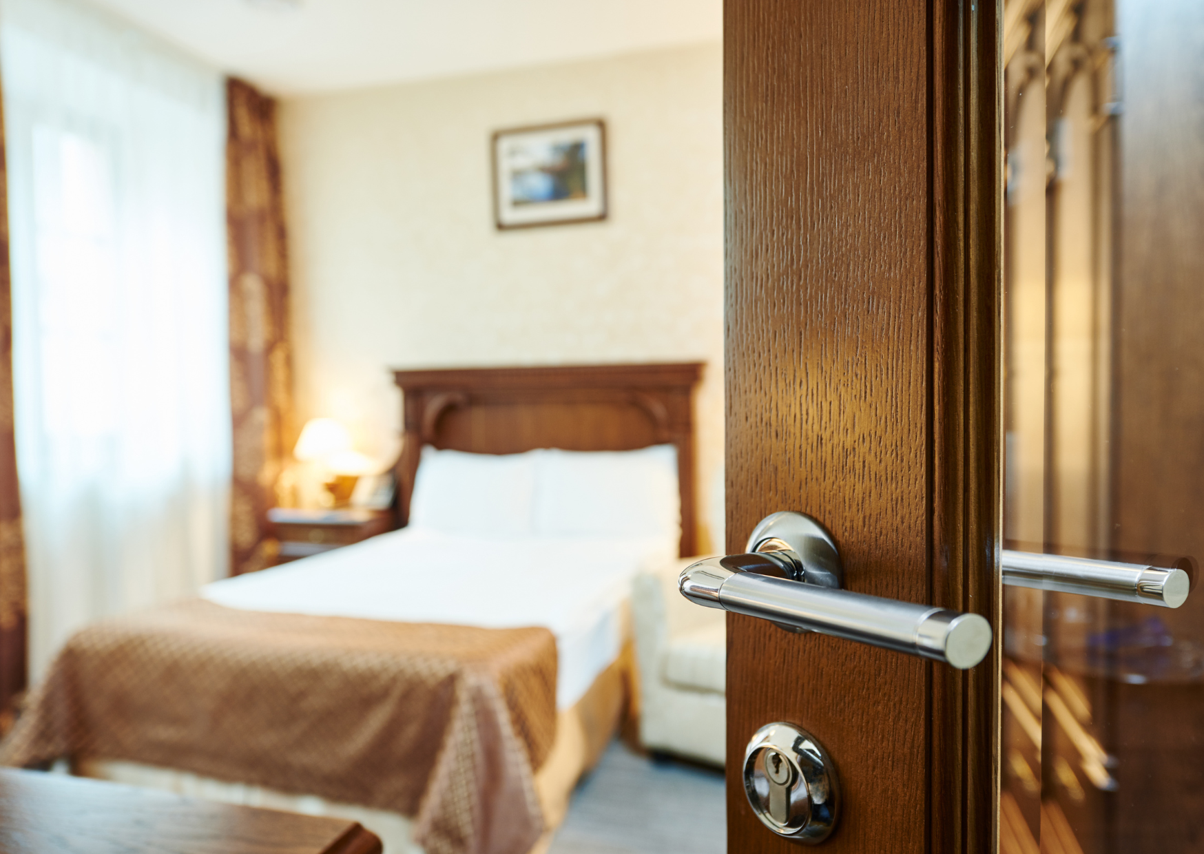 The Italian Couple Habit American Guests Find Almost Too Intimate 3 Why Italian Couples Keep Their Door Open During This That Shocks American Guests 4