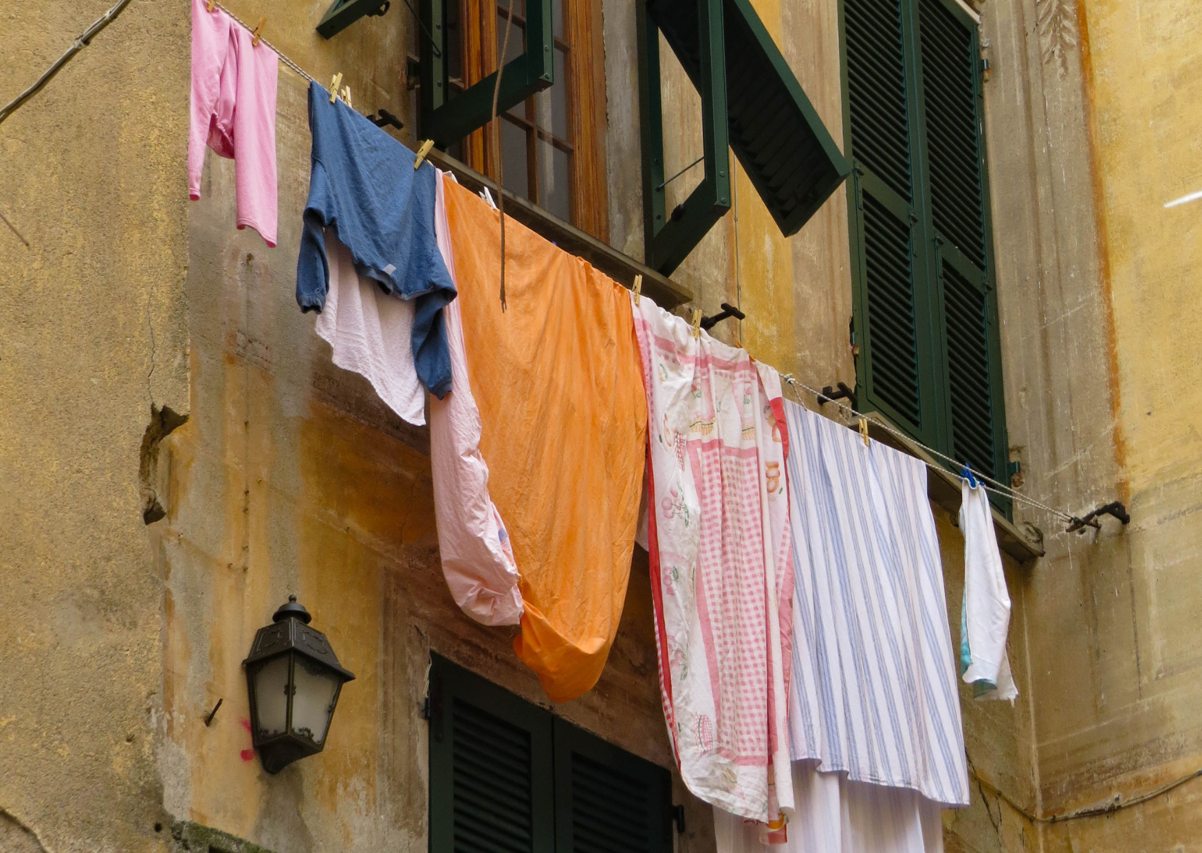 Why Italians Hang Laundry Outside in Winter While Americans Use Dryers 5 Why Italians Hang Laundry Outside in Winter 3