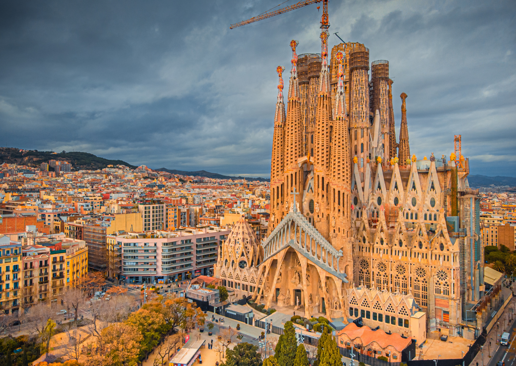 Why Americans Get Arrested for Walking on This Side of Barcelona Streets 1 Barcelona 6