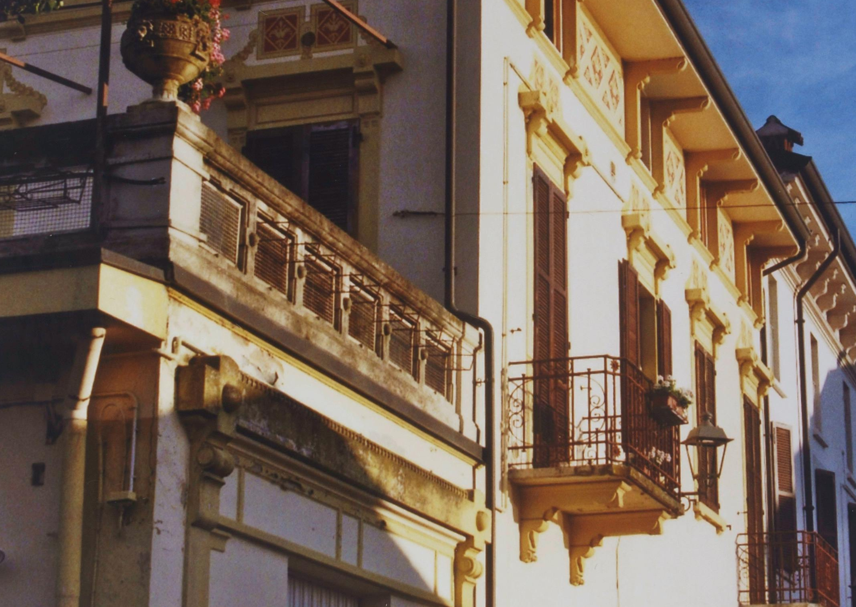 The Shutters Europeans Close Daily That Americans Think Are Decorative 3 European window shutters 5