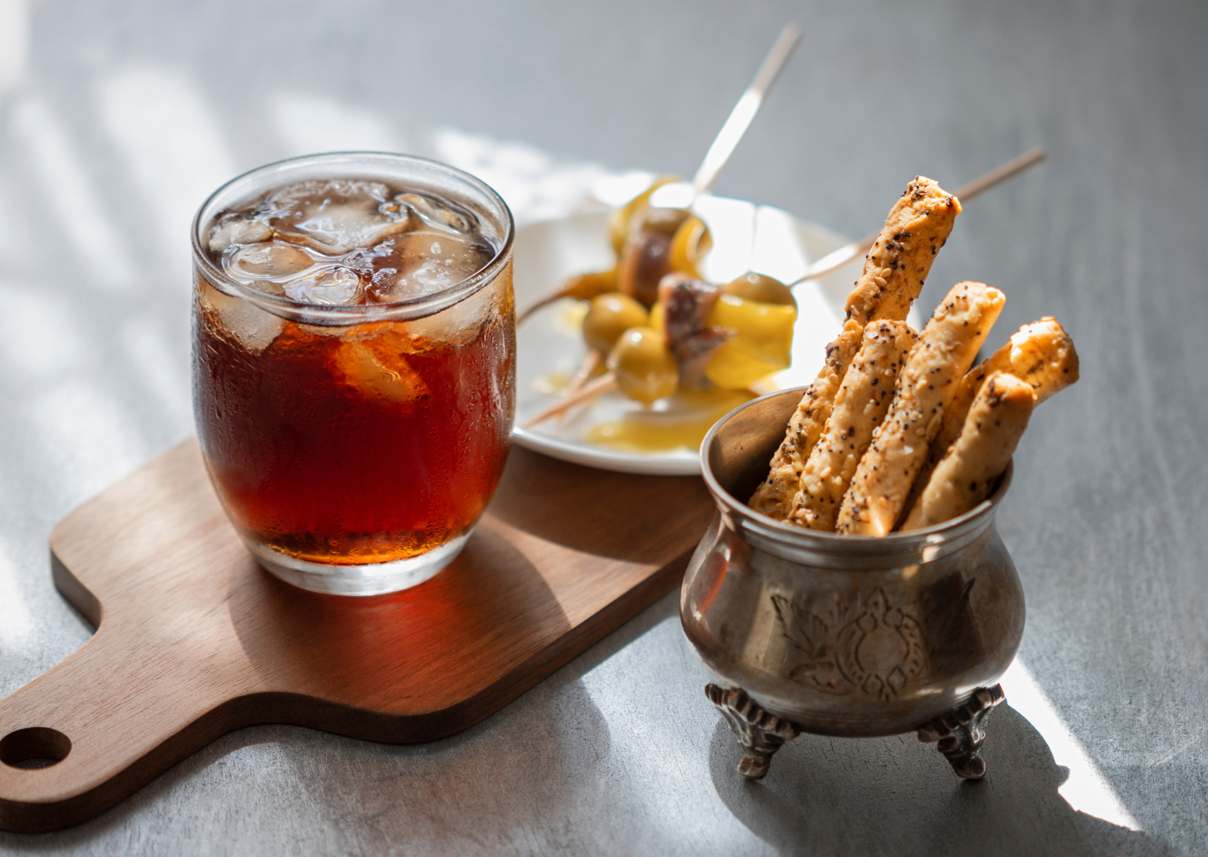 Sangria Is for Tourists And This Is What Spaniards Actually Drink: Why Real Spaniards Rarely Drink Sangria And the €2 Wine They Actually Love 4 Sangria 2