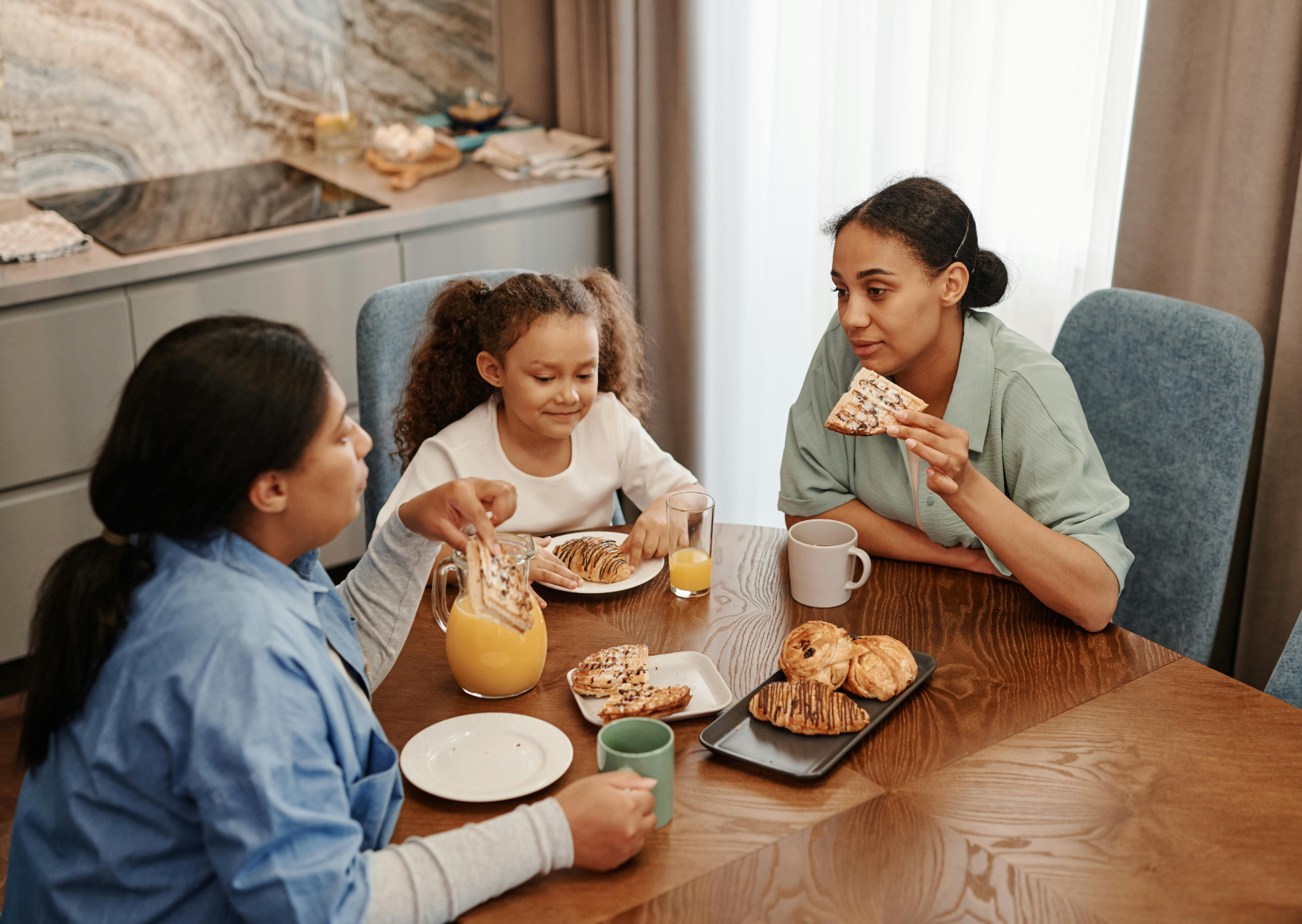 9 European Breakfast Conversation Rules That Would End American Morning Peace 6 european breakfast 4