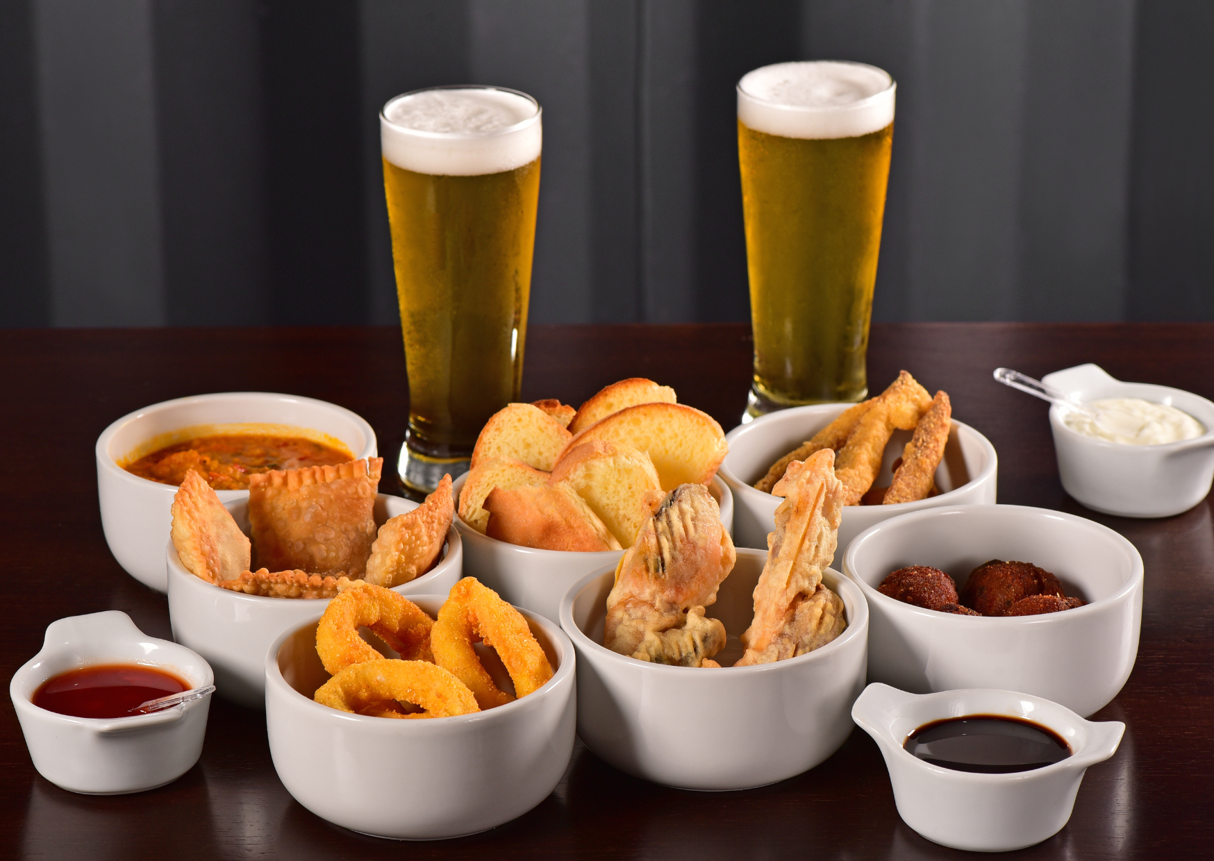 The Happy Hour That Doesn’t Exist in Europe But Americans Keep Seeking 4 happy hour